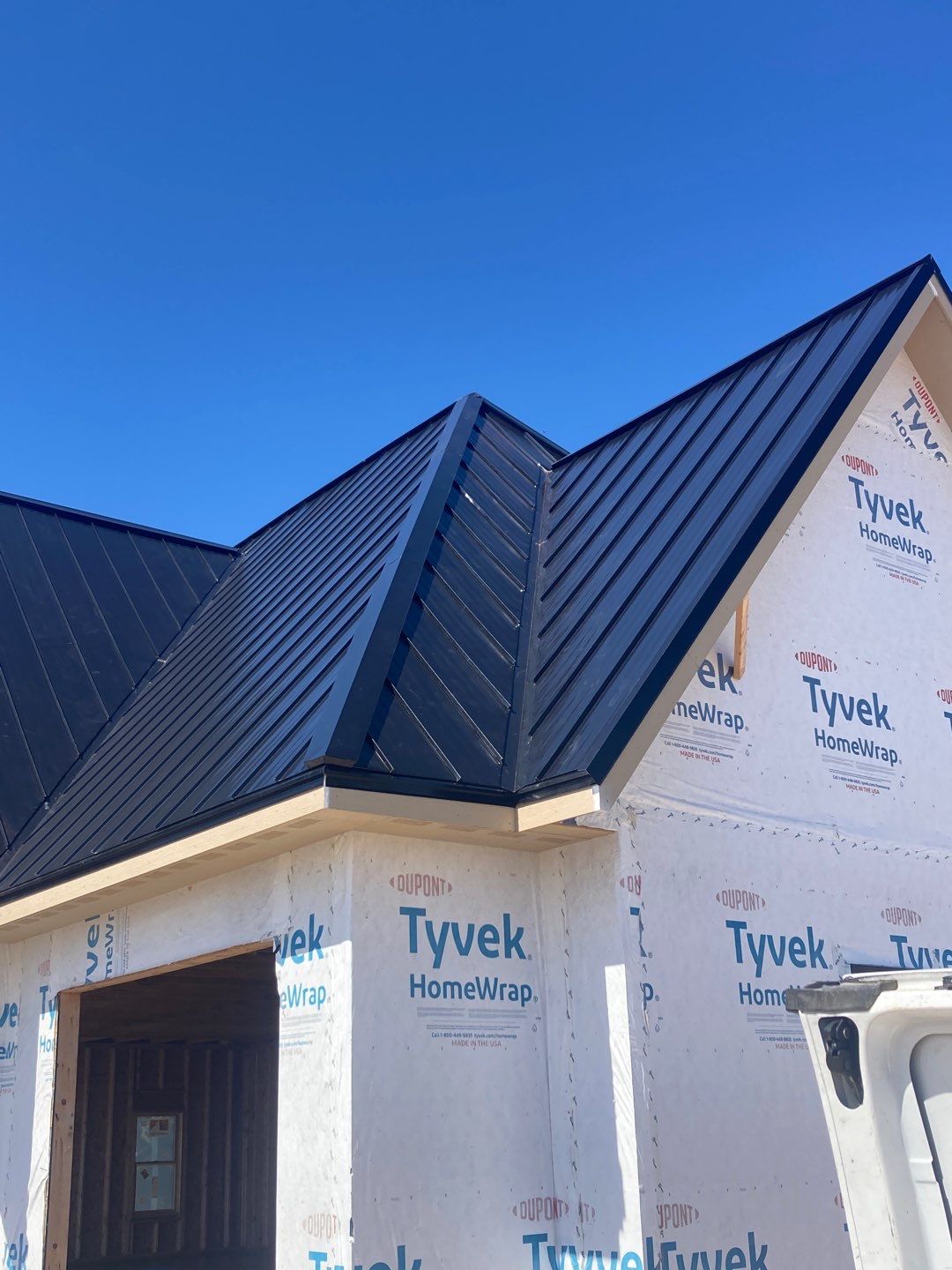 Metal roofing using Standing Seam by Stendahl Services