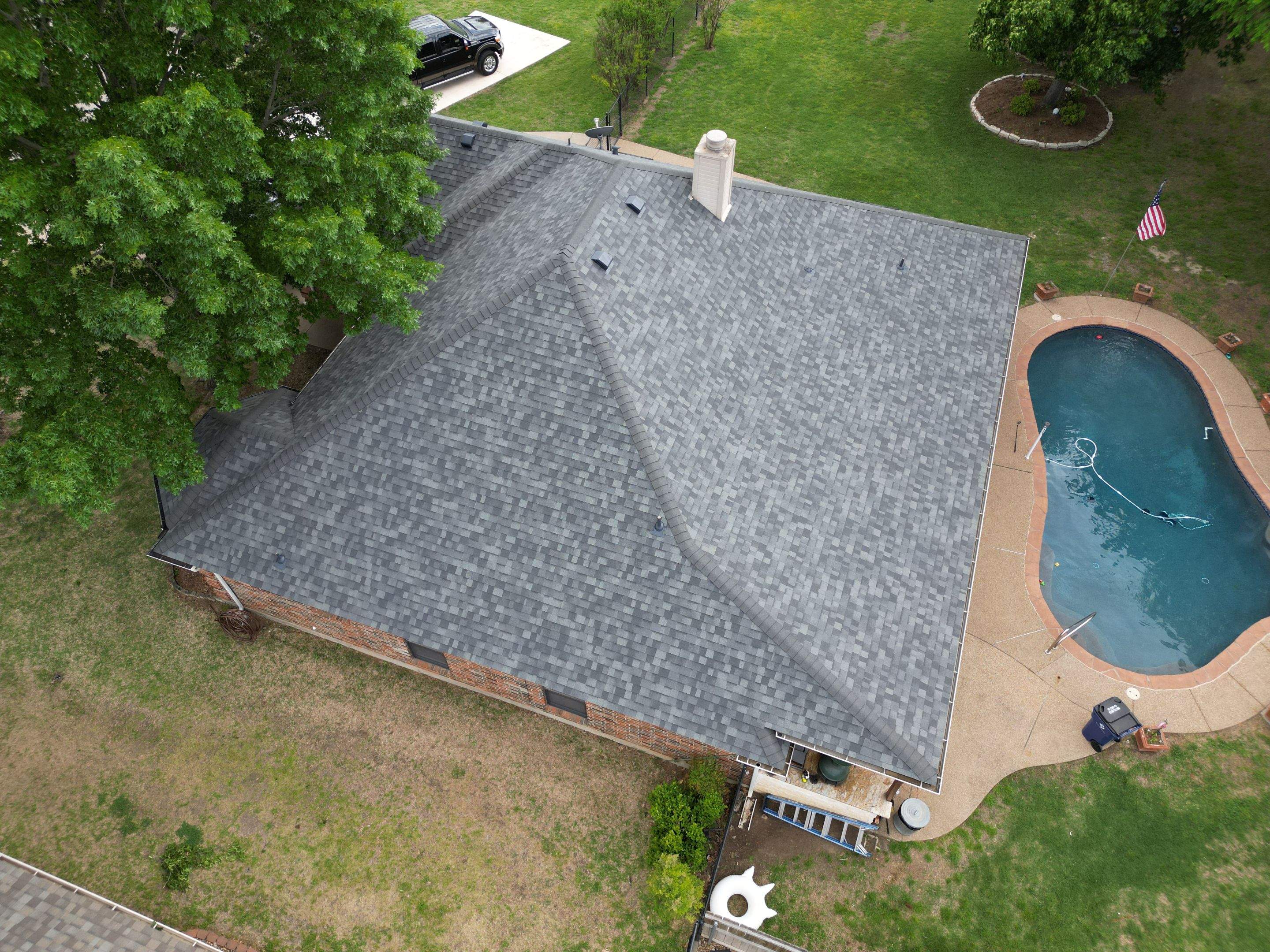 Estate Gray - Owens Corning TruDefinition Duration by RoofsOnly.com