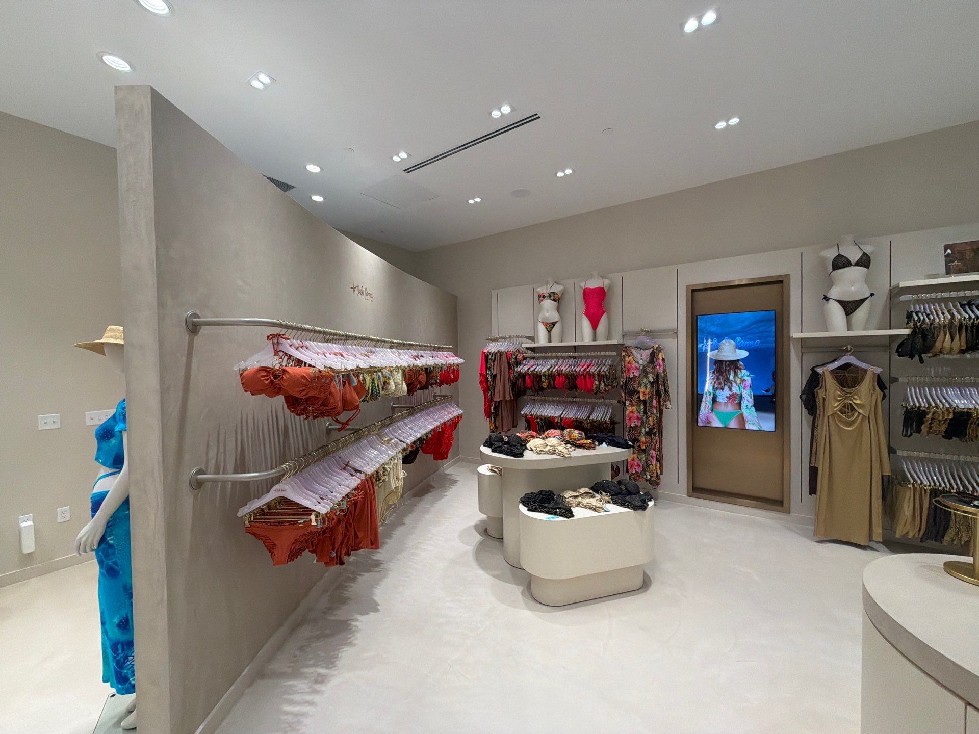 Luli Fama - Dadeland Mall by Seamless Surfaces