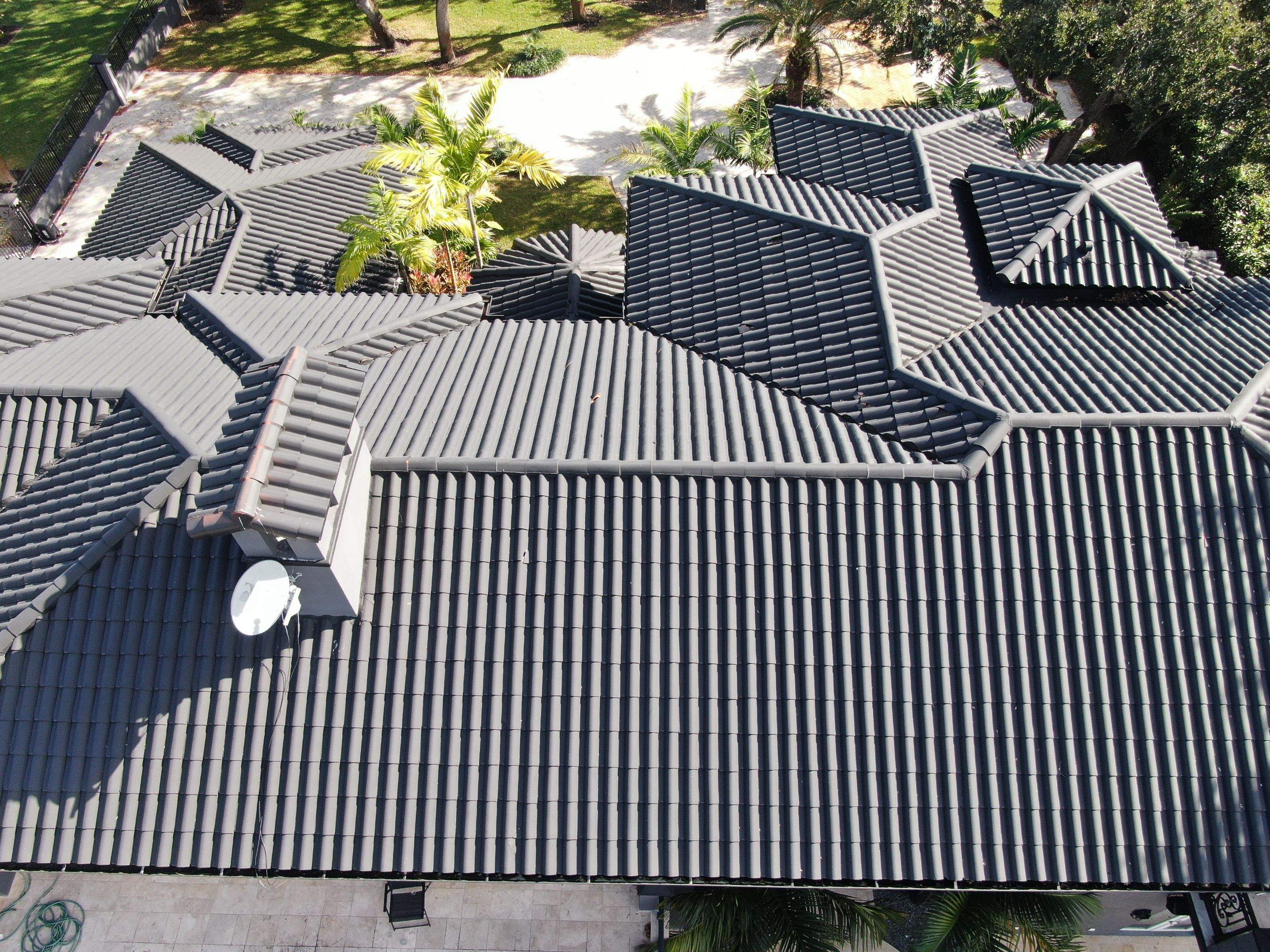 Metal Roof - Galvalume - Matte Black by Istueta Roofing
