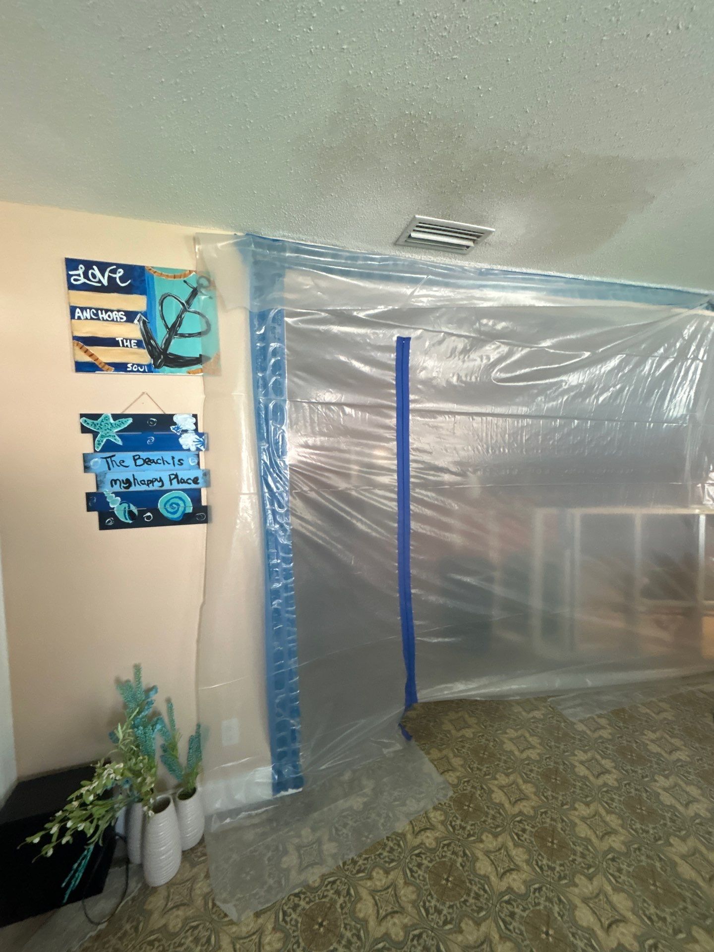Black Mold Removal In Venice Florida by Ampm Restoration Services