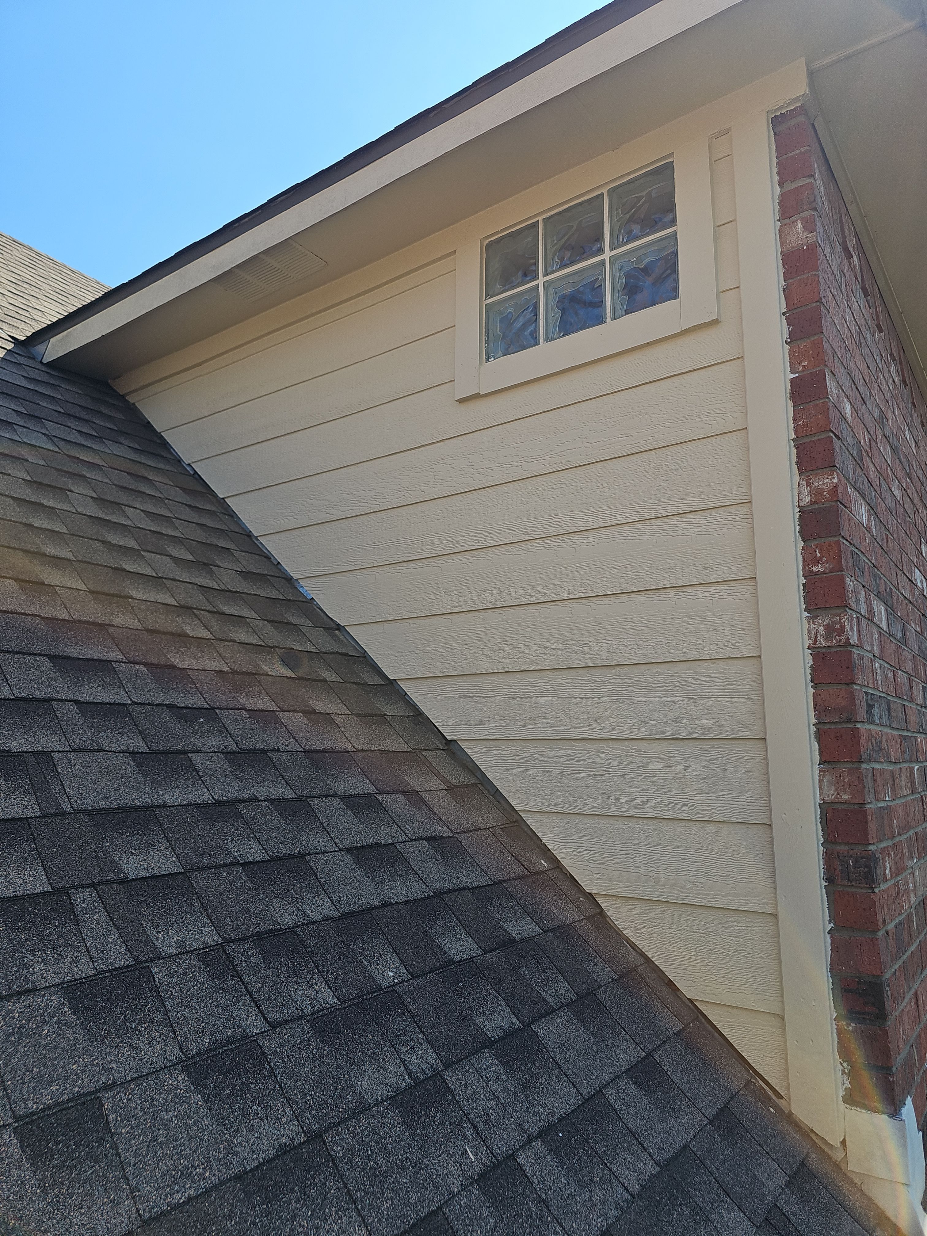 Targeted Siding Replacement in Plano, TX by road roofing llc