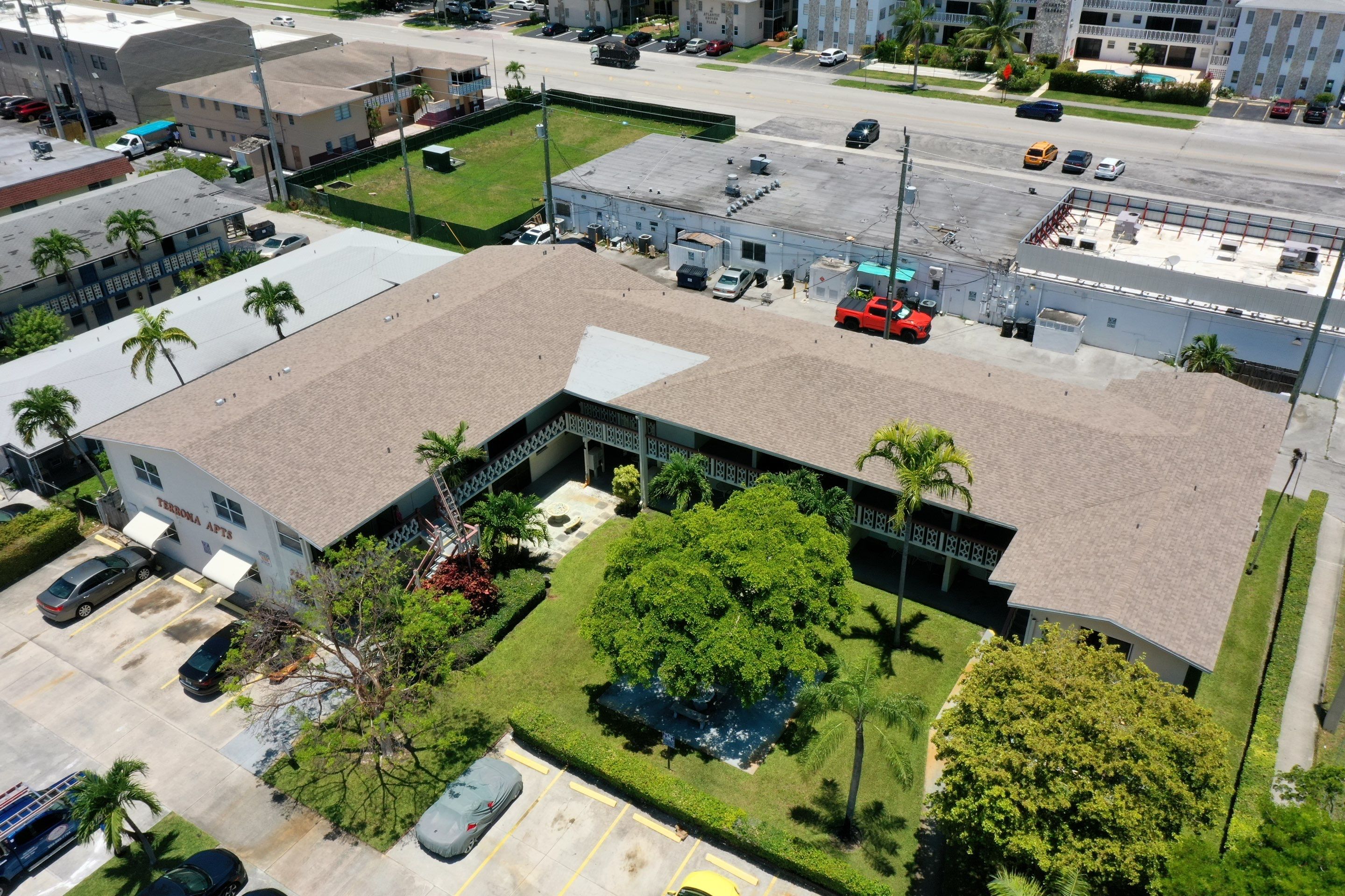 Commercial Roofing Installation using CERTAINTEED LANDMARK AR (SUNRISE CEDAR) by Earl W. Johnston Roofing 