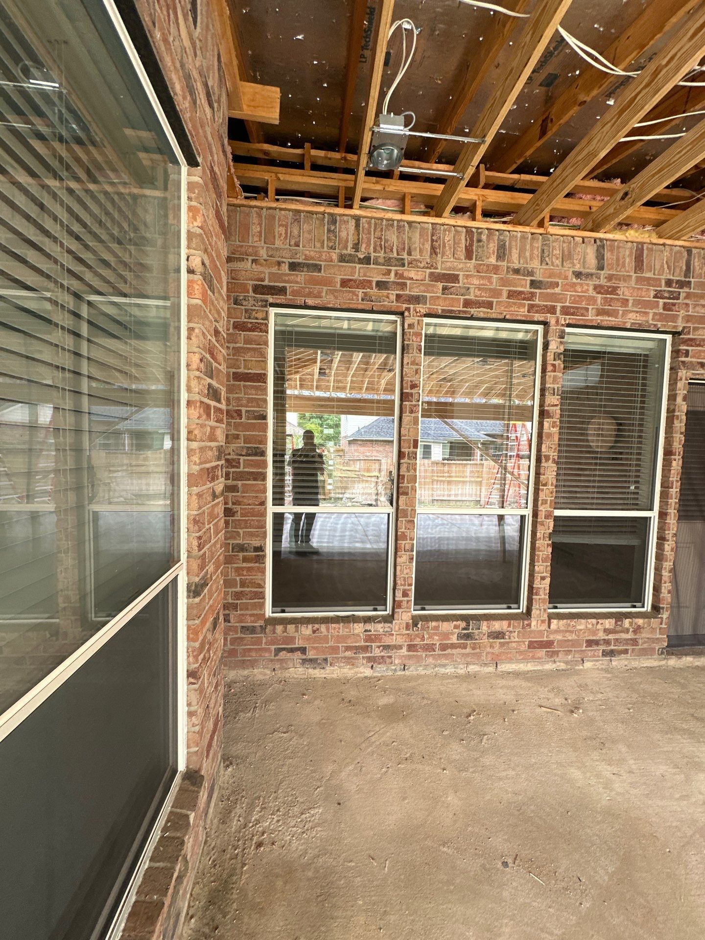 Pool, Patio Cover and Summer Kitchen in Sterling Ridge by SophAlx LLC
