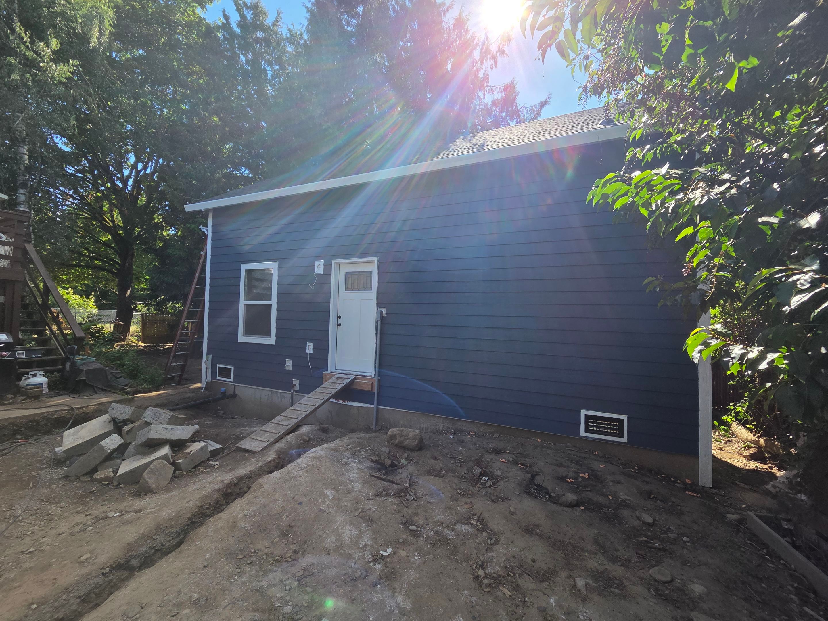 Complete Custom Accessory Dwelling Unit Construction in Oatfield, Oregon by American Made Construction 