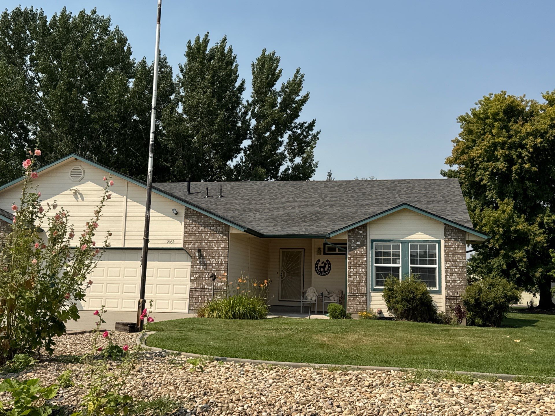 Residential Roof Replacement with Architectural Shingles in Payette, Idaho by Olive Roofing