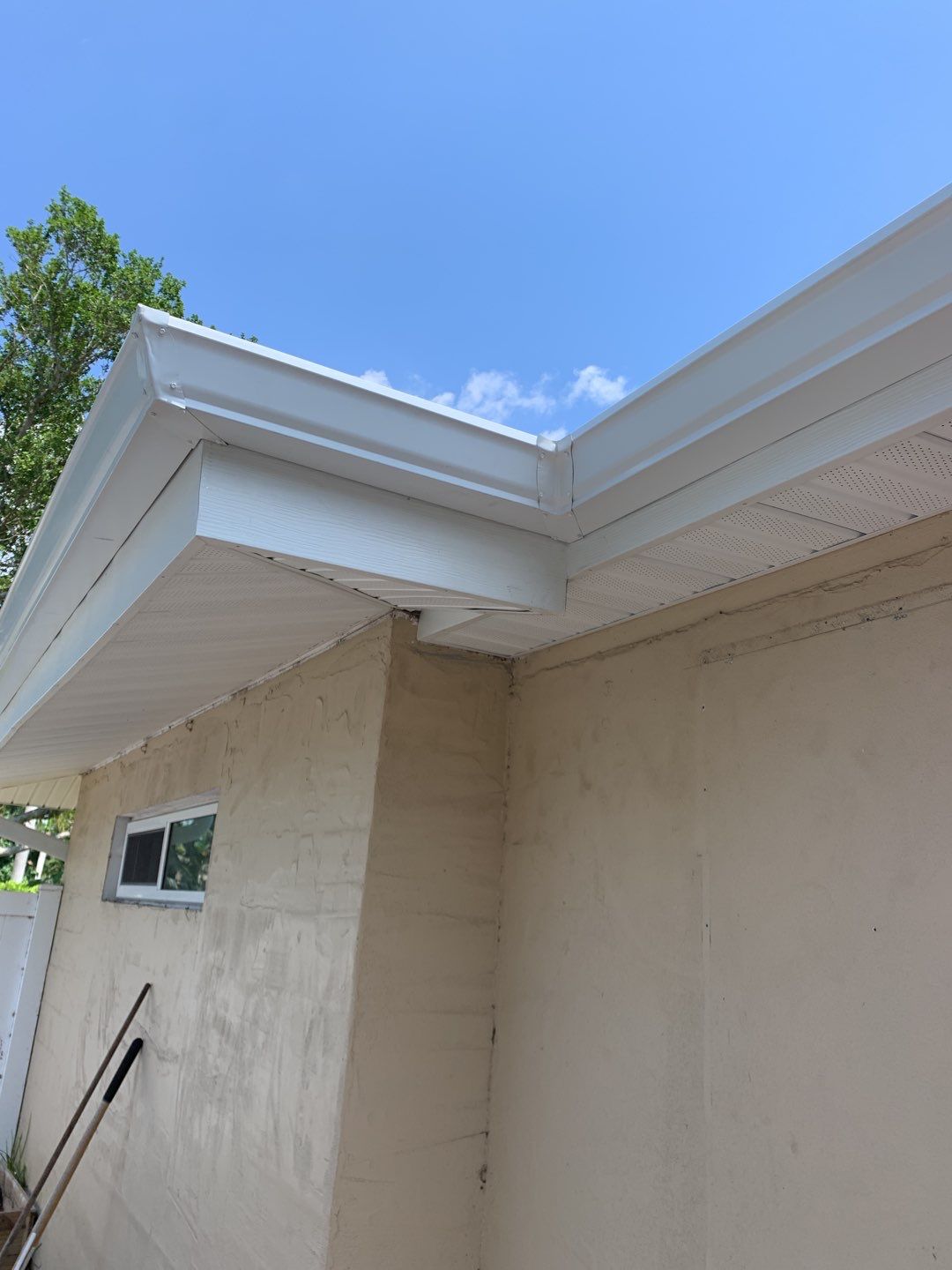 Soffit and Fascia Replacement in Fort Myers FL by Gutter Professors