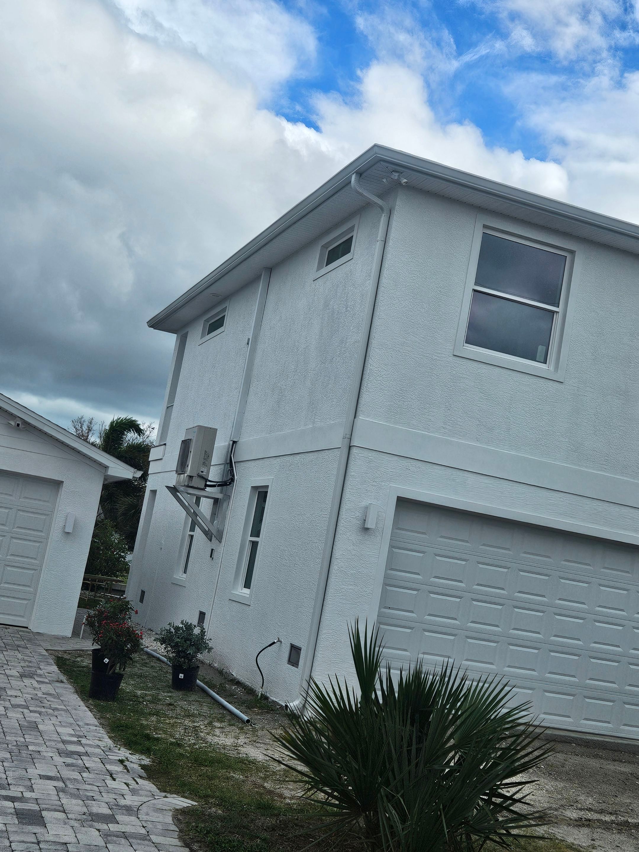 6-inch K-style Seamless Gutters and 3x4 Downspout Elbow Installation in Englewood, FL  by Gutter Professors