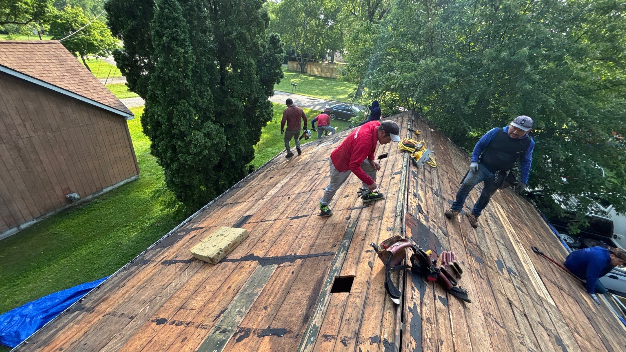 Roof Replacement using Owens Corning Onyx Black by 180 Contractors
