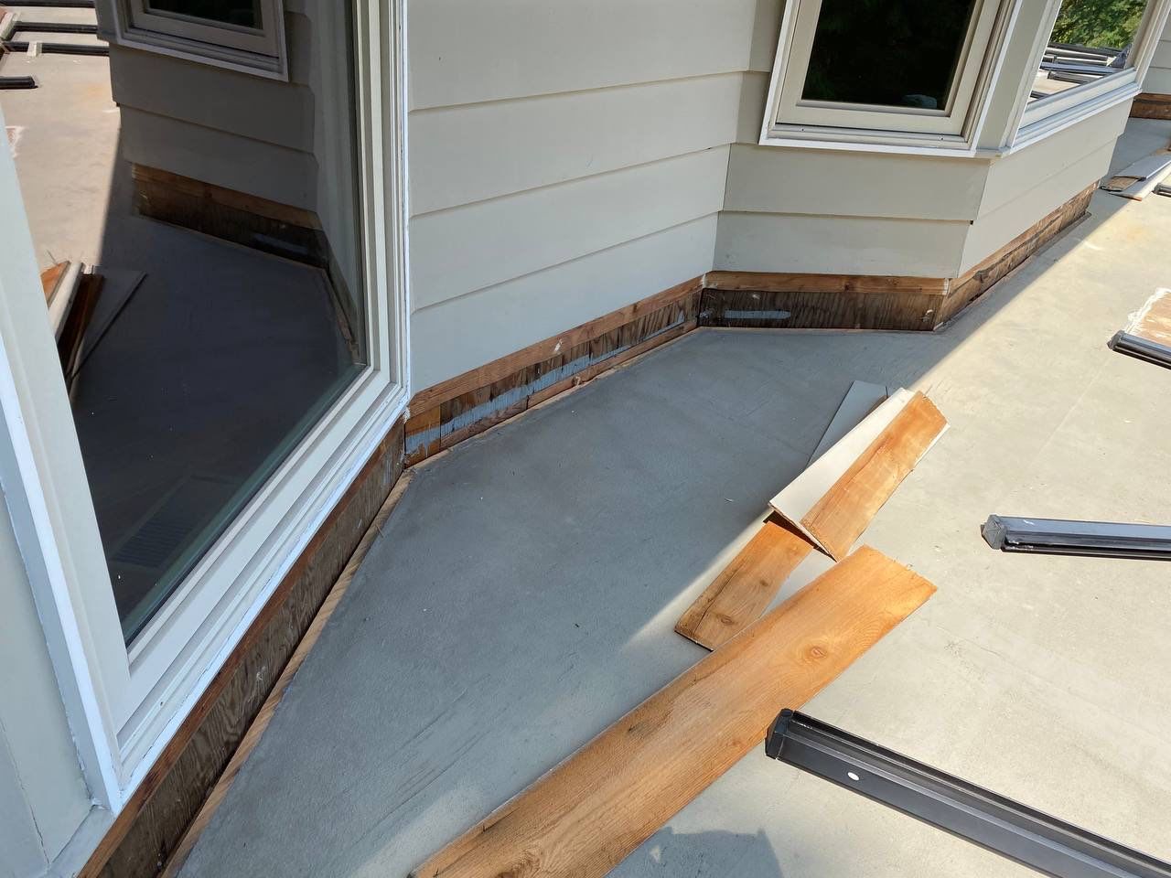 Repair Rotten Deck In West Vancouver  by YVR Construction Group