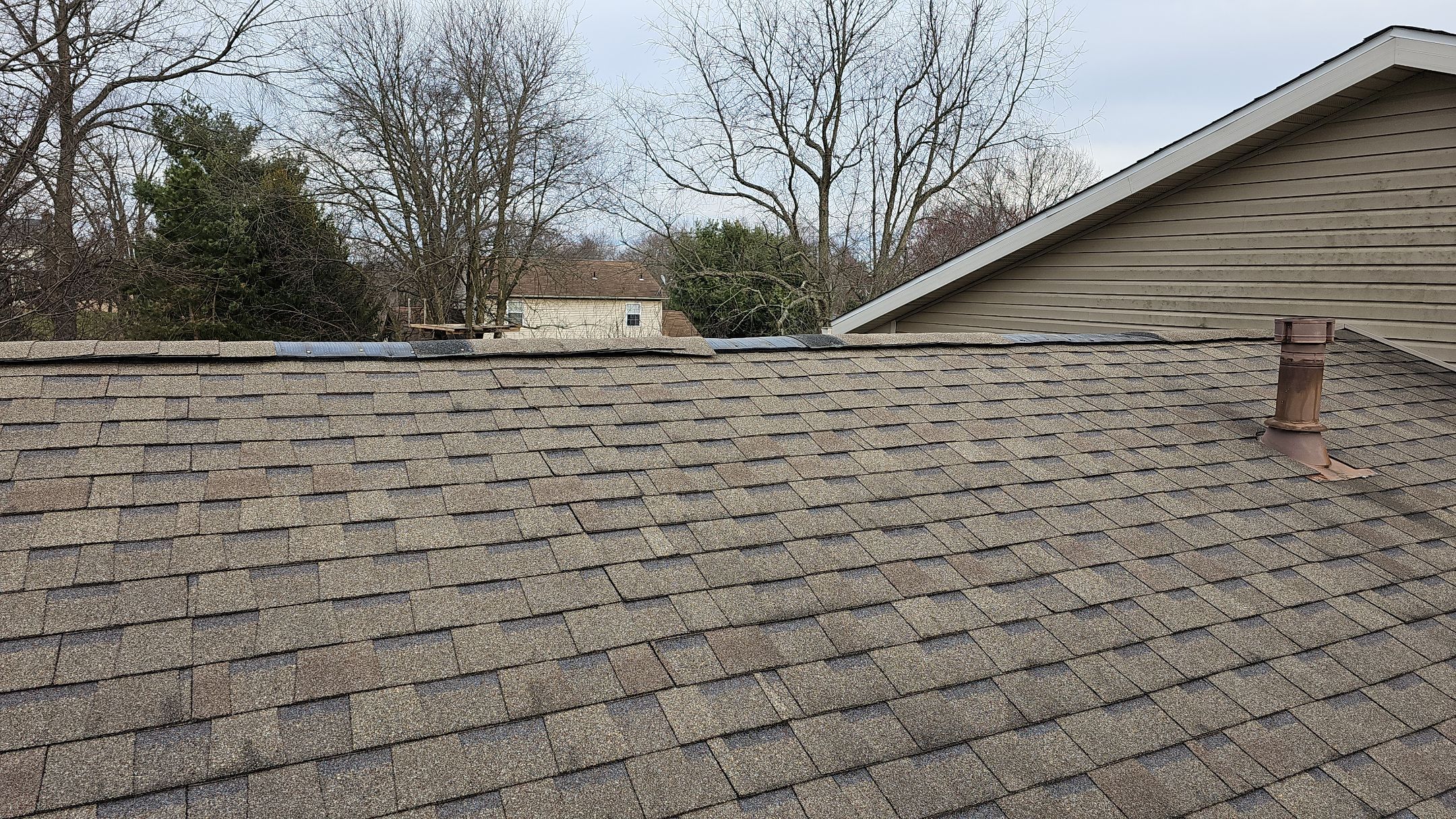 ATLAS PINNACLE COLOR: BLACK SHADOW by Eagle Eye Roofing