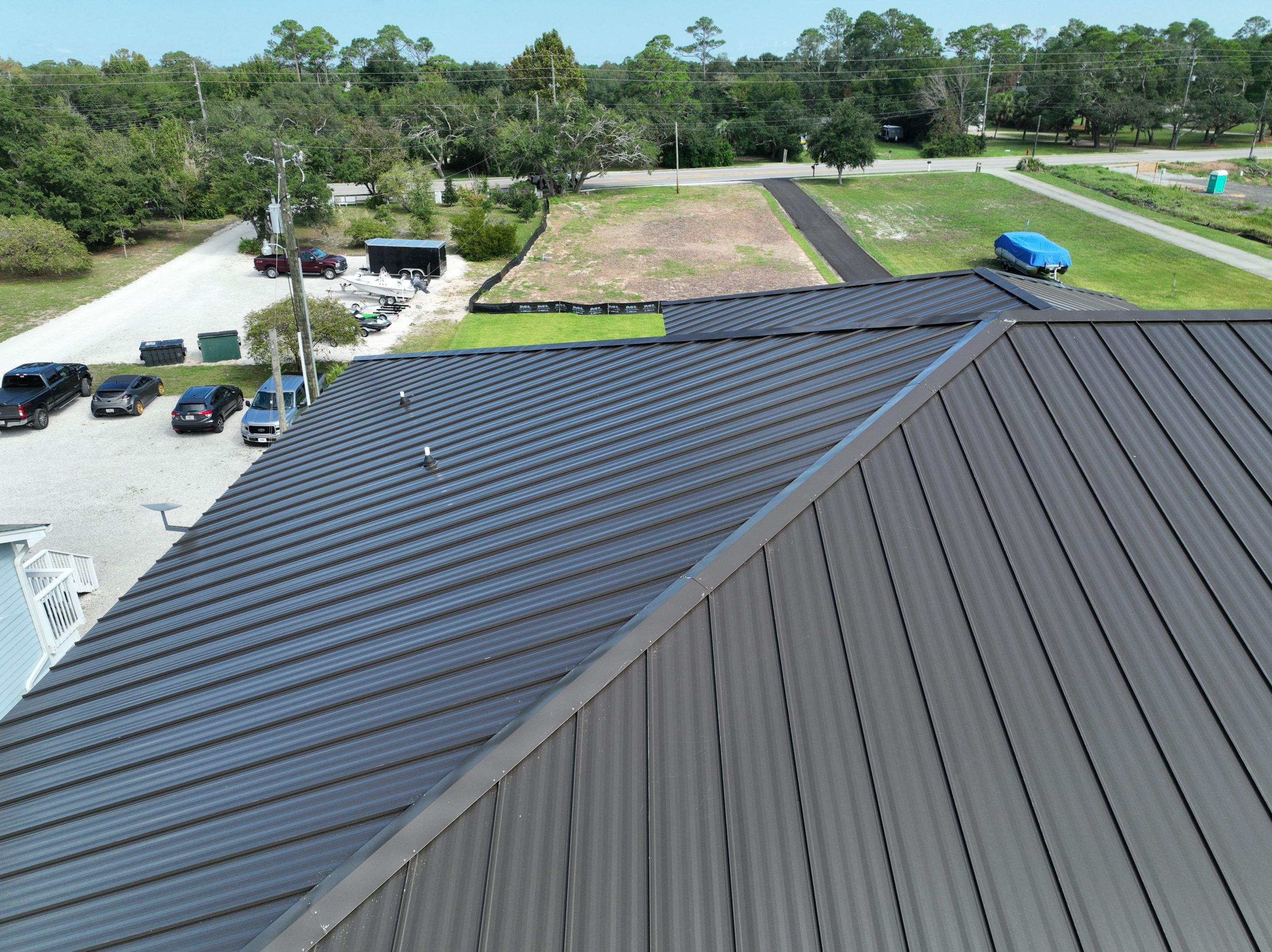 Standing Seam Metal Roof by Professional Roofing Company