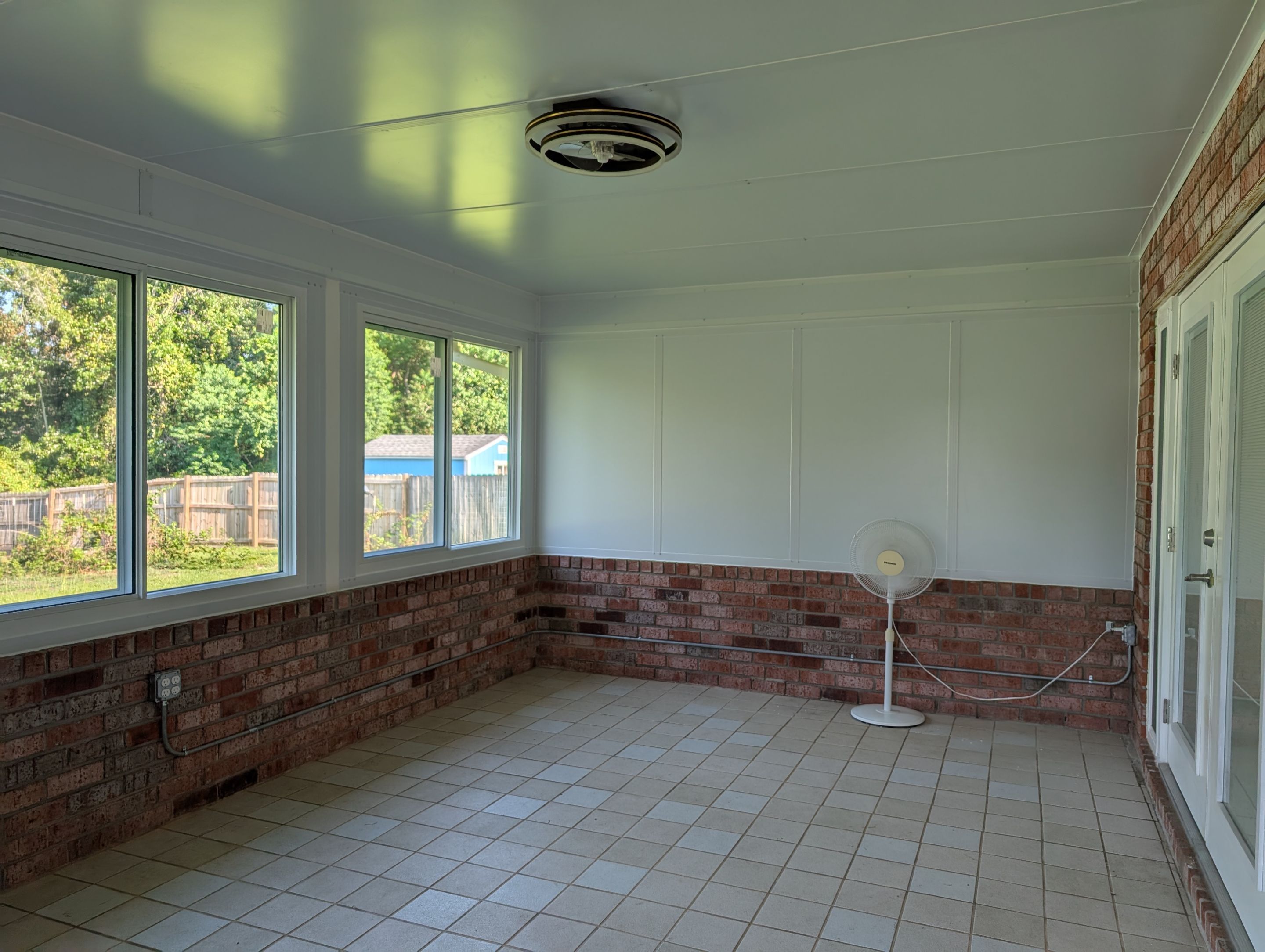 Glass Under in Pensacola by Titan Sunrooms