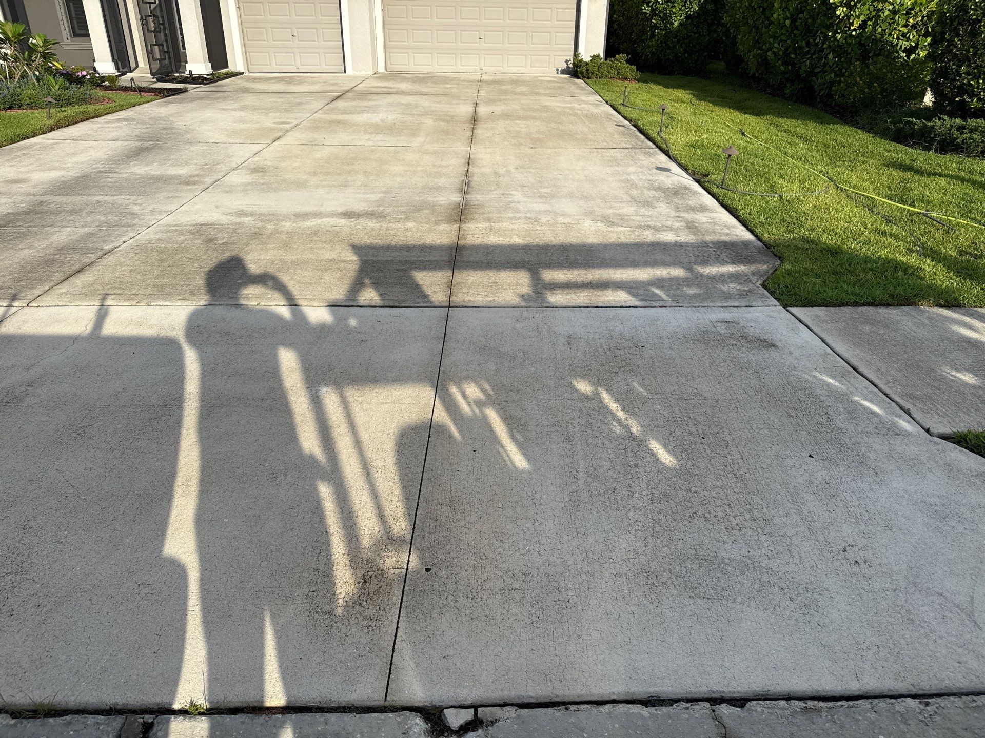 Large Corner Lot Concrete Cleaning in Old Mill Preserve – Palmetto, FL by Sunshine AquaWash