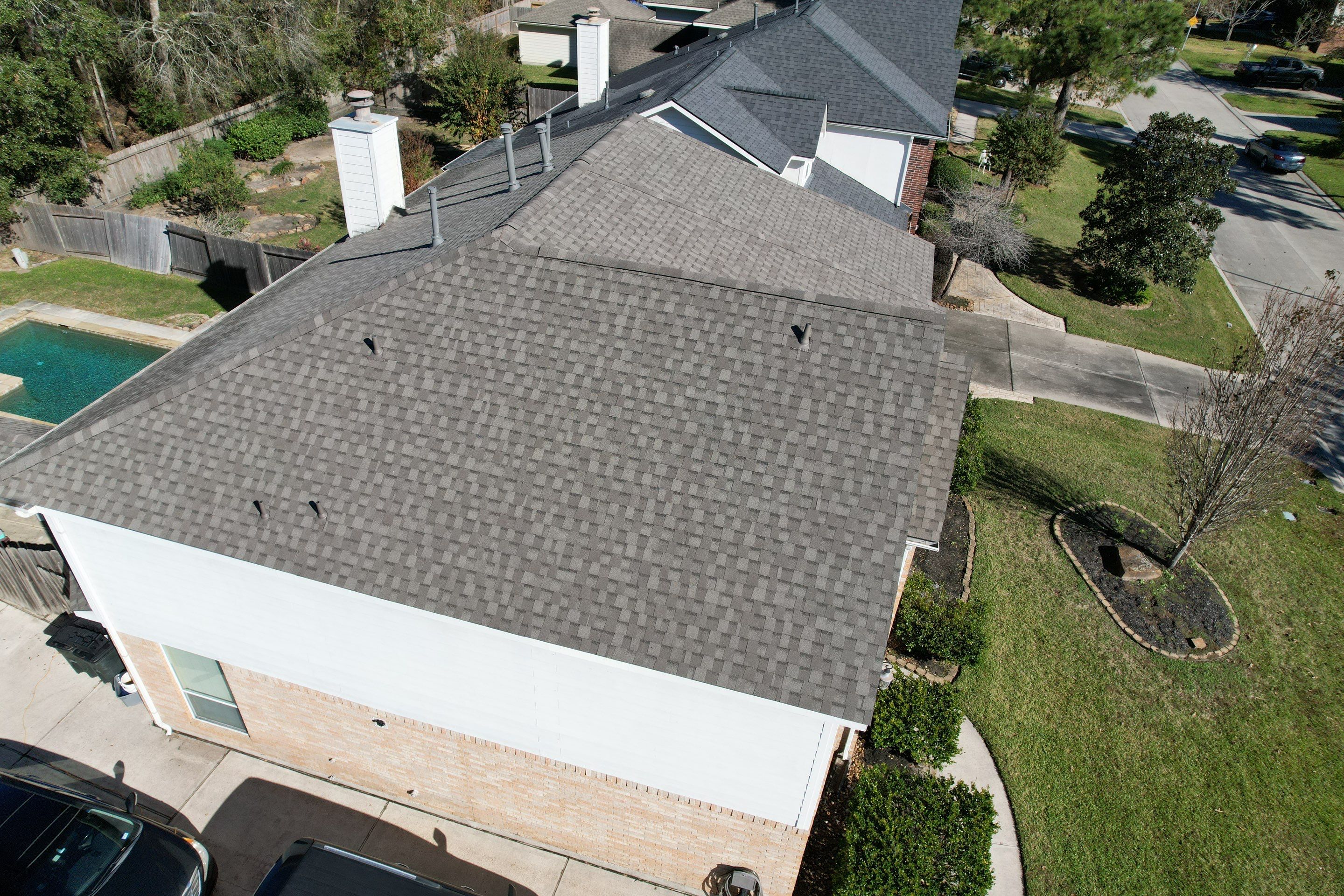 TAMKO Titan XT Weathered Wood by STX Roofing