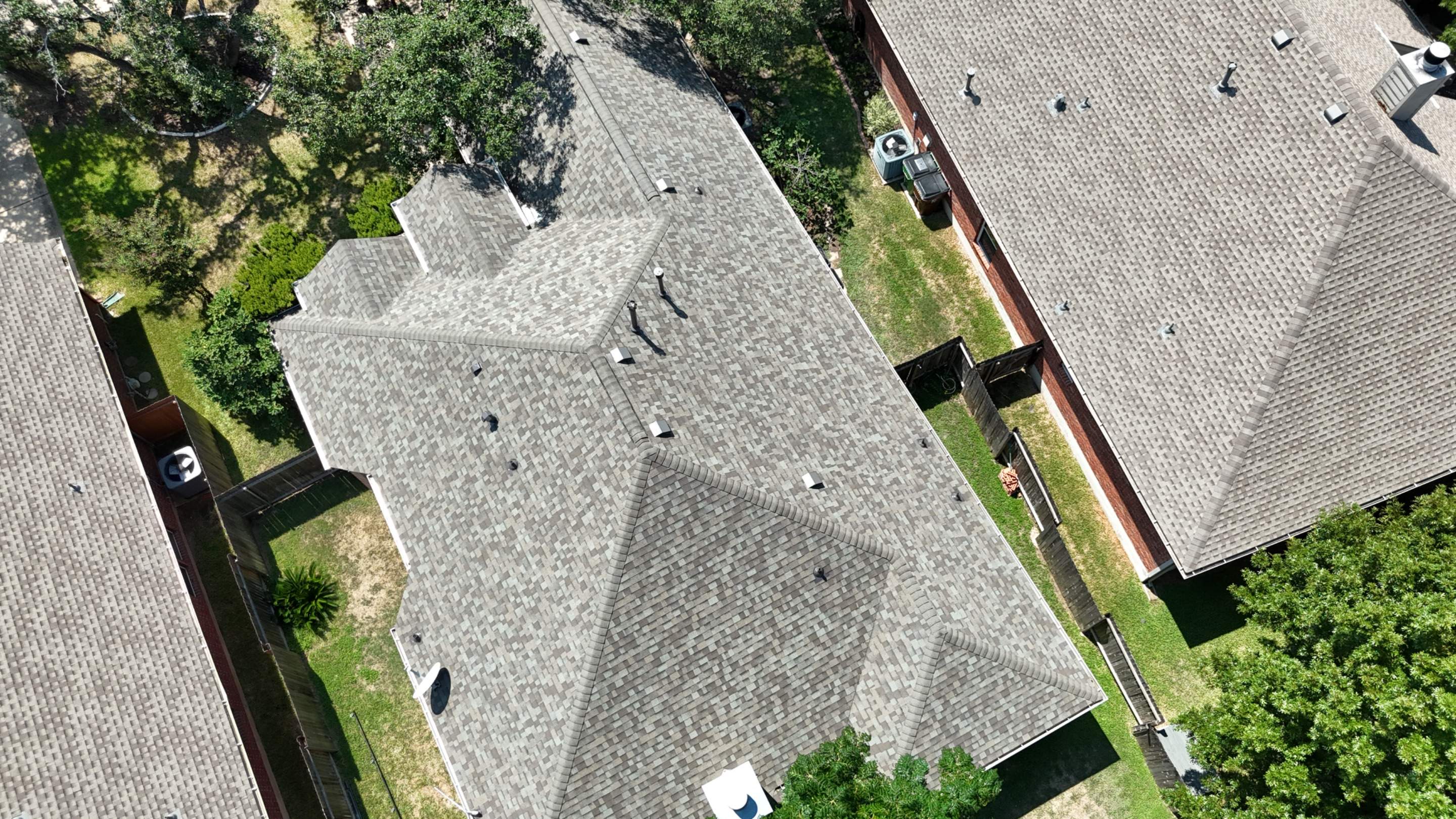 Driftwood - Owens Corning TruDefinition Duration by RoofsOnly.com