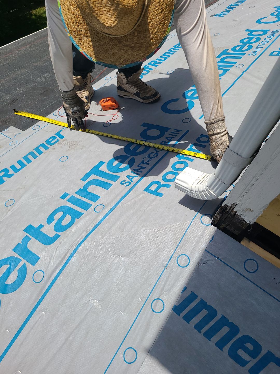 Arlington: CertainTeed Landmark Designer Shingles in Moire Black by RM Banning, Inc.