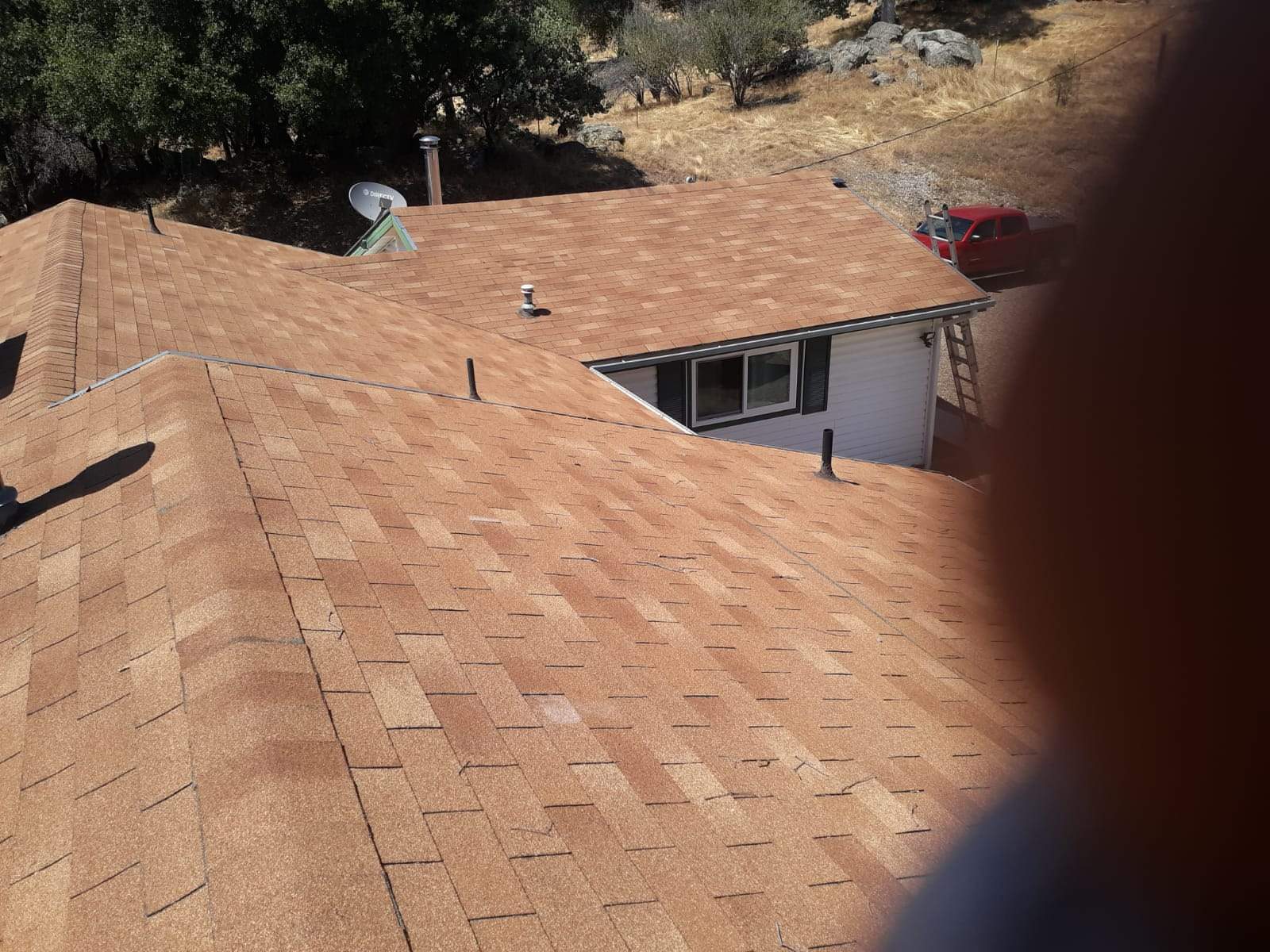 Metal roofing installation using Standing seam metal roofing system by Straight Edge Roofing Inc