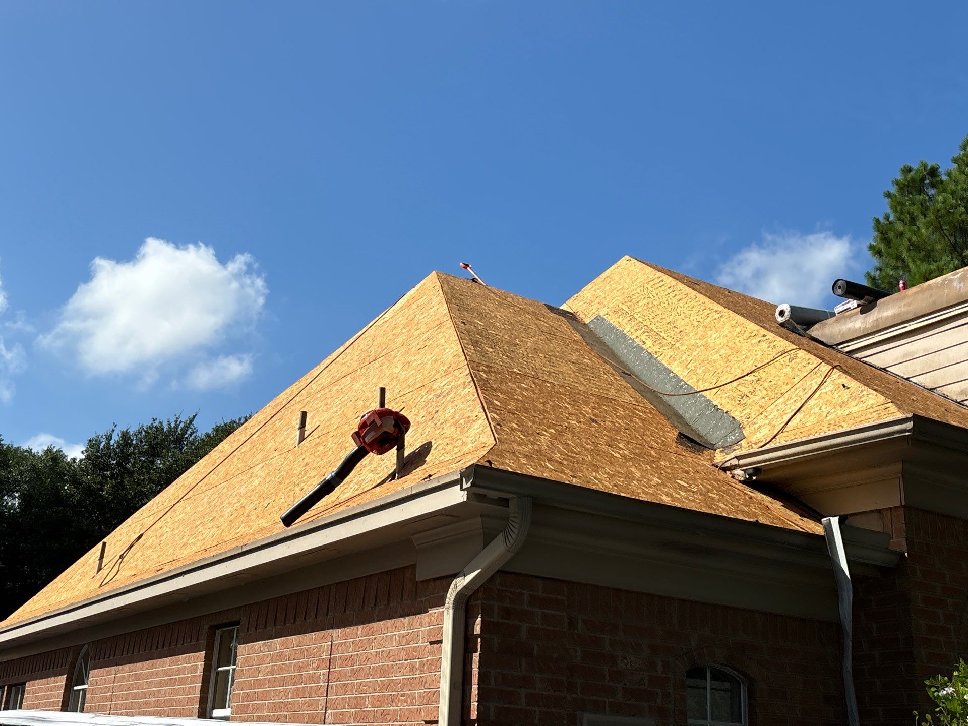 Residential Roofing Installation using Owen's Corning Duration (Lifetime) Shingles by Roof Repair Company