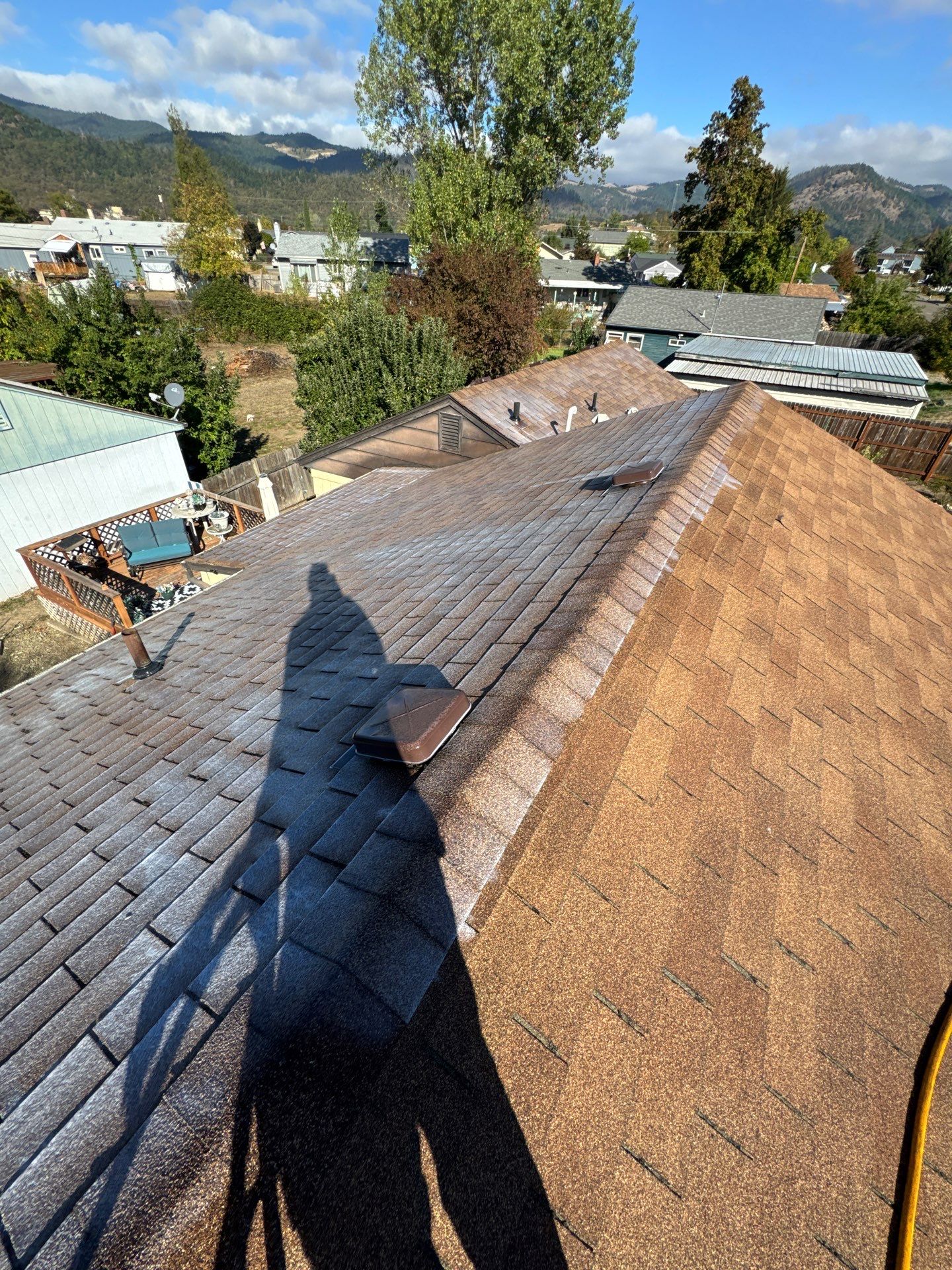 Project in Riddle by Roof Maxx of Grants Pass