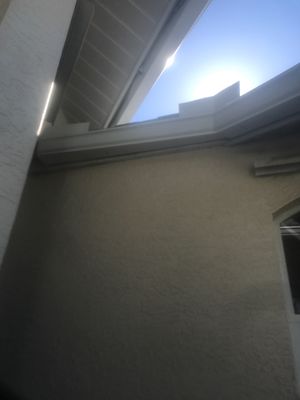 Seamless Gutters using Splash Guard in Cape Coral FL