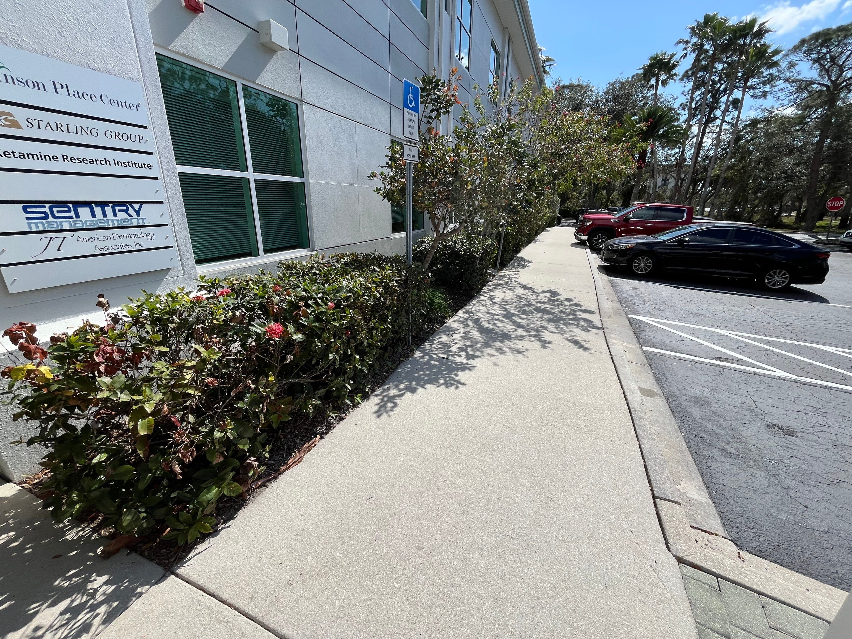 6-Inch White Seamless Gutters in Sarasota FL by Gutter Professors