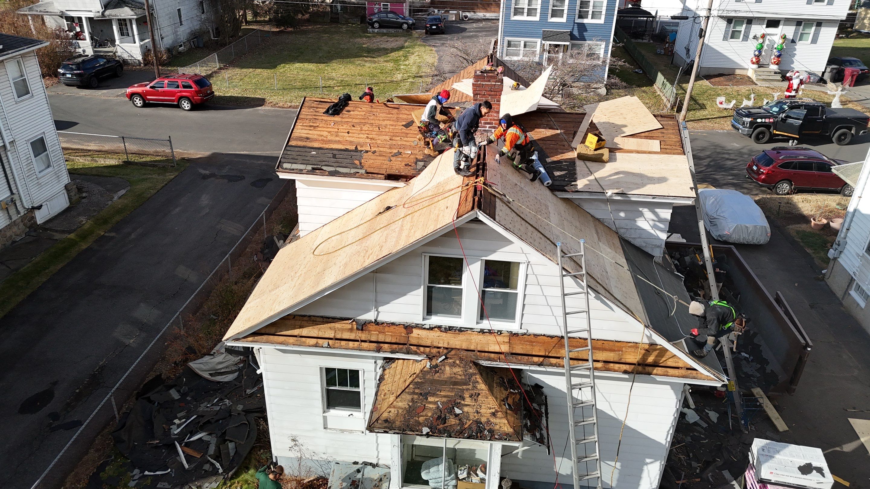 Owens Corning Duration: Onyx Black in Naugatuck by Golden Shield Roofing