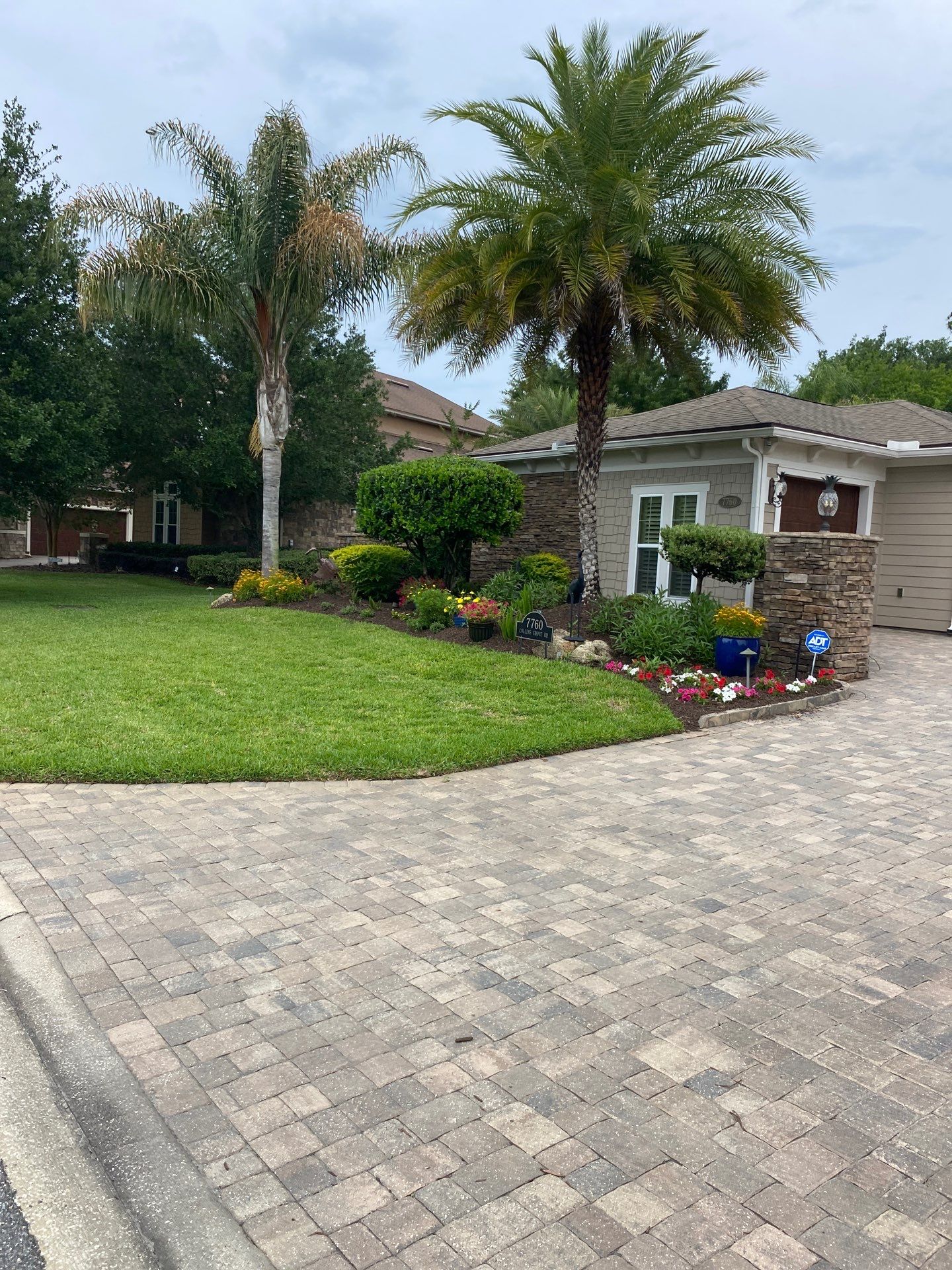 Deerwood Resident | Bed Design & Install by ProGreen Services