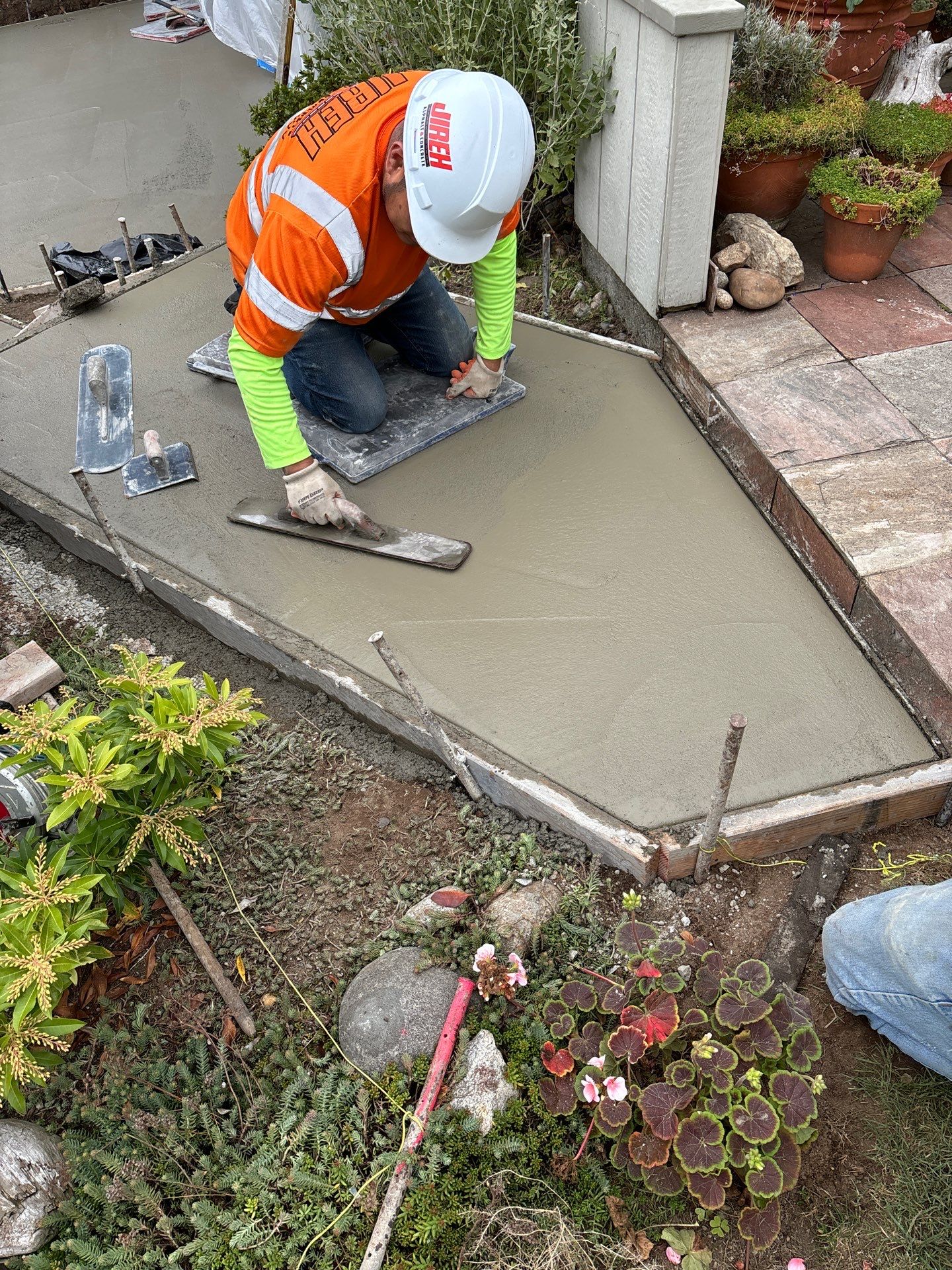 Concrete Driveway Renovation | Kirkland  by Jireh Asphalt & Concrete Inc 