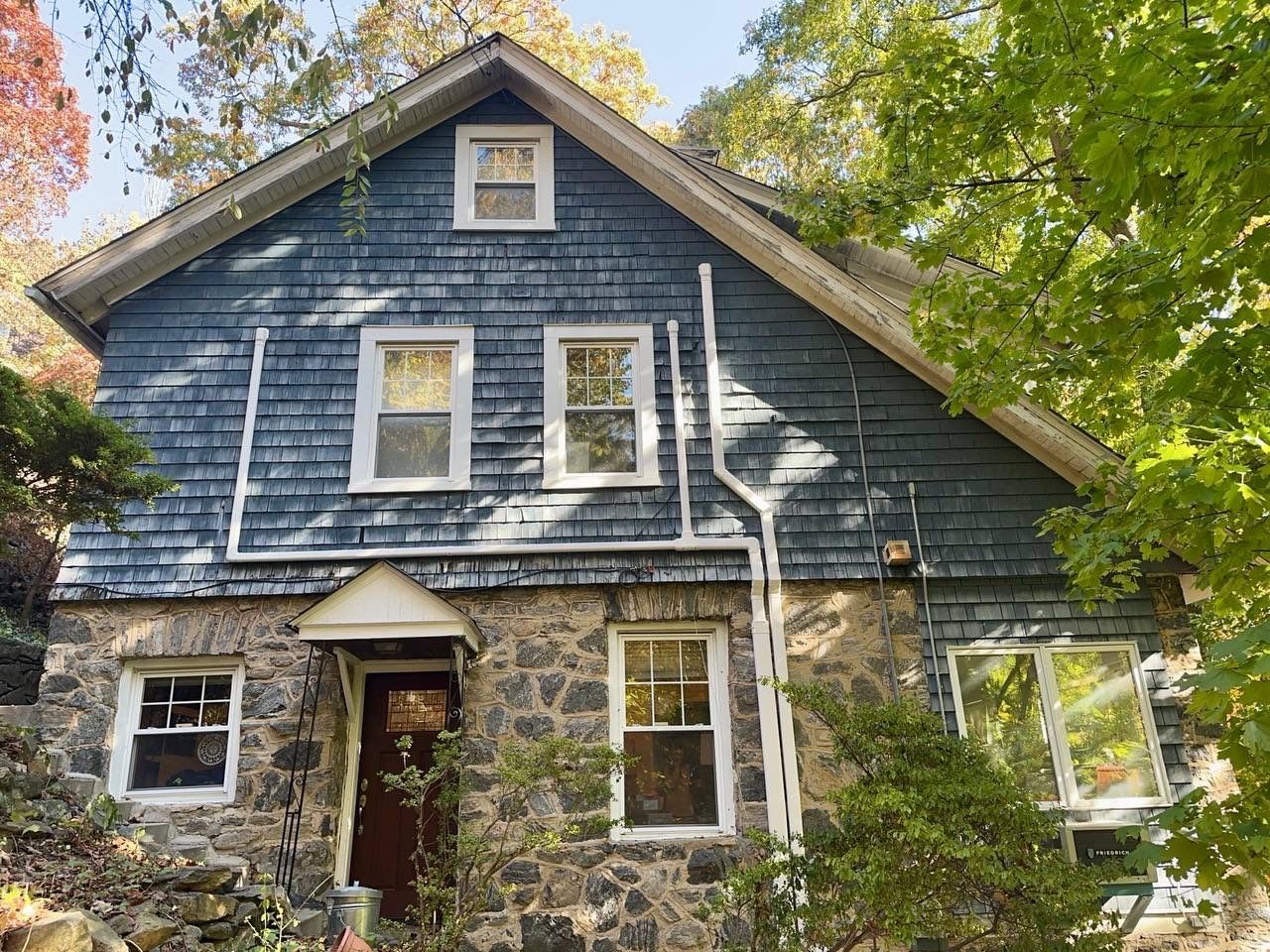 James Hardie Historical Renovatio in Hastings-On-Hudson, NY by Ideal Siding 