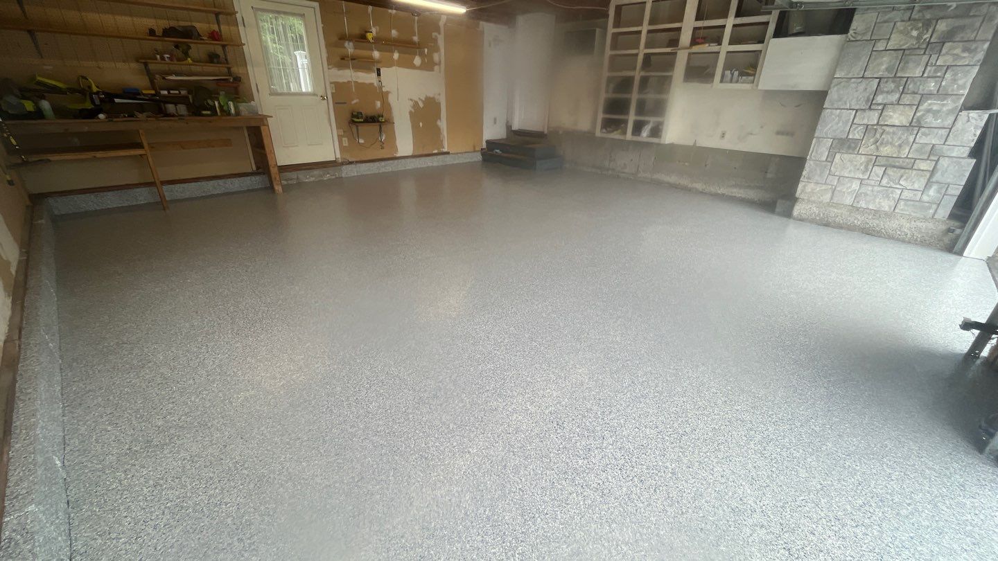 Garage in Nashua, NH 03060 by Symphony Concrete Coatings