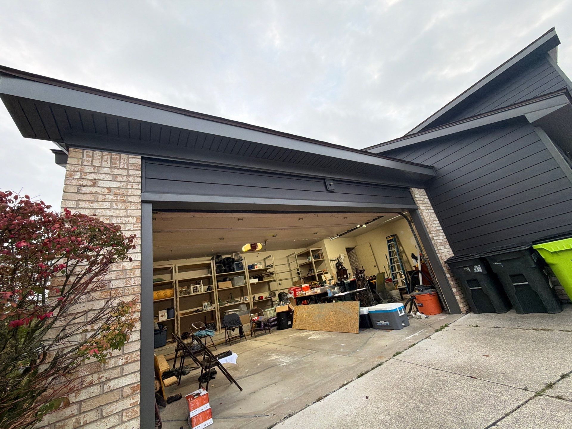 Siding Replacement using Alside S7 Cedar Mill Grain Cast Iron by 180 Contractors