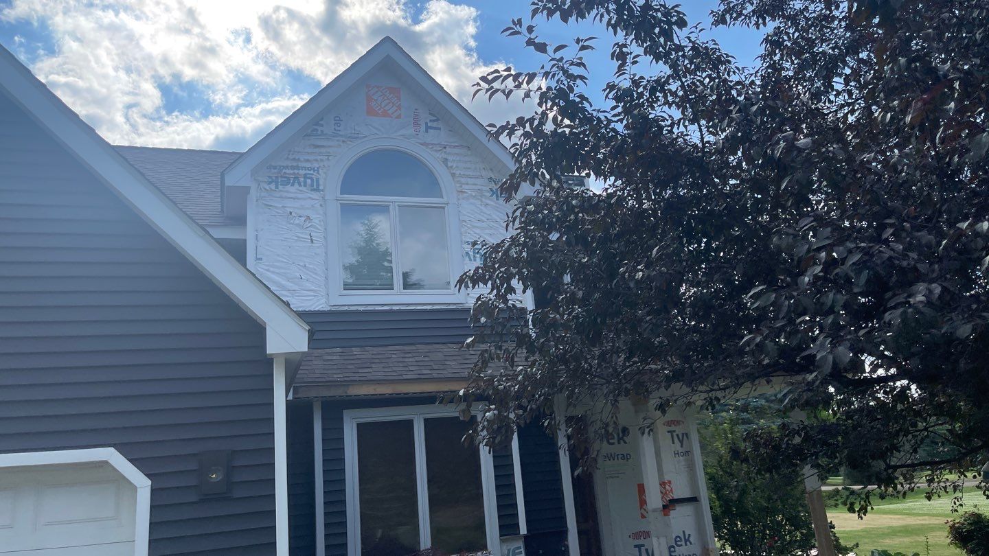 Siding Replacement using Certainteed Restoration Classic D4 by 180 Contractors