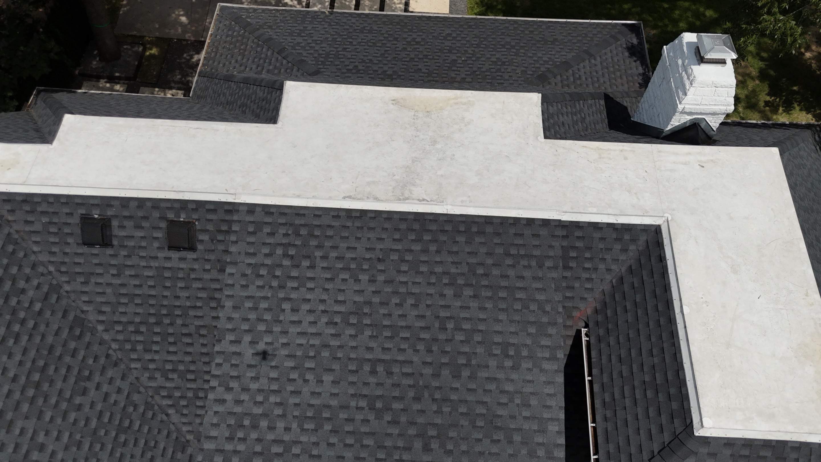 Charcoal - GAF Timberline HDZ by RoofsOnly.com