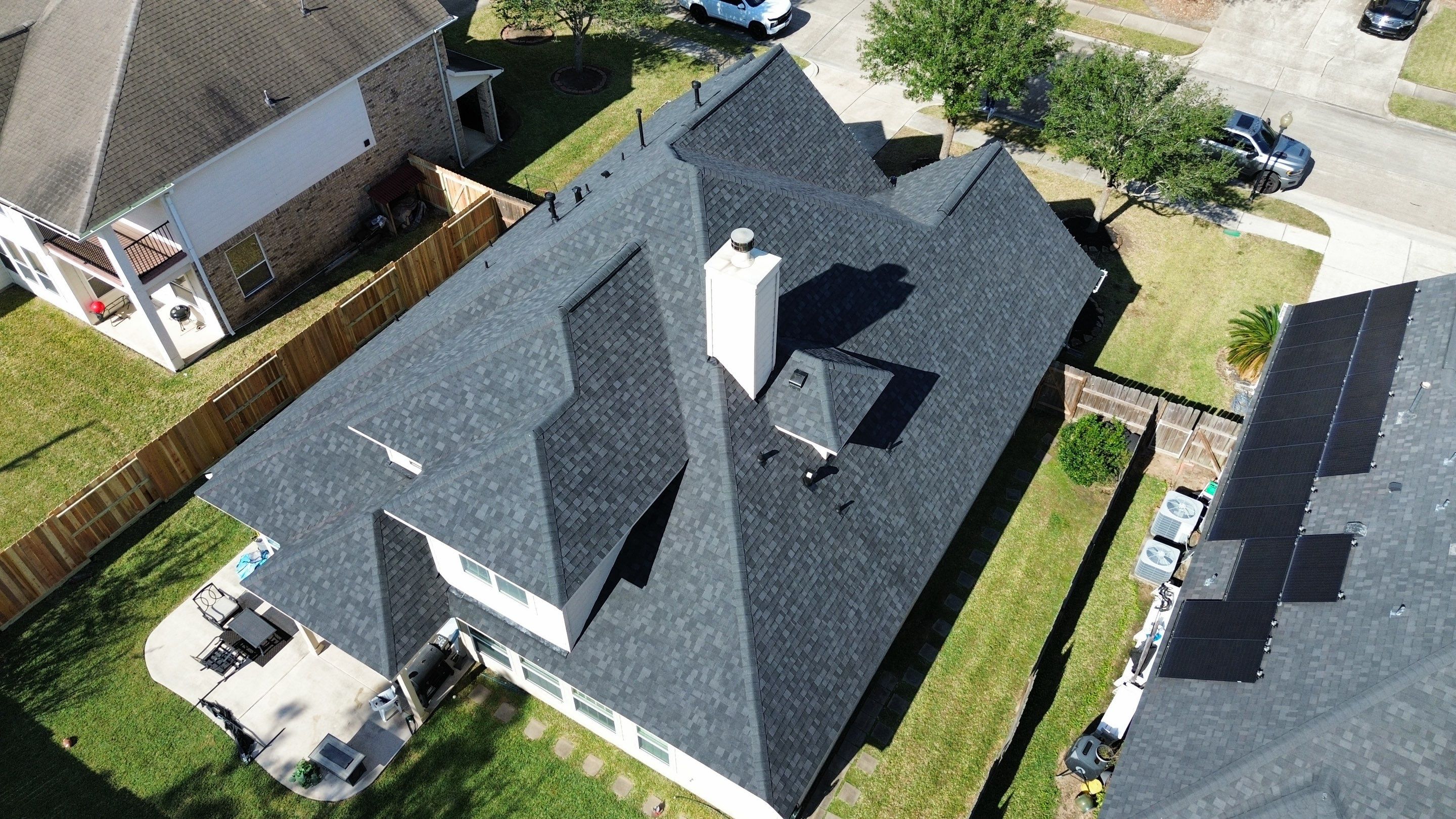 Owens Corning Duration Onyx Black by STX Roofing