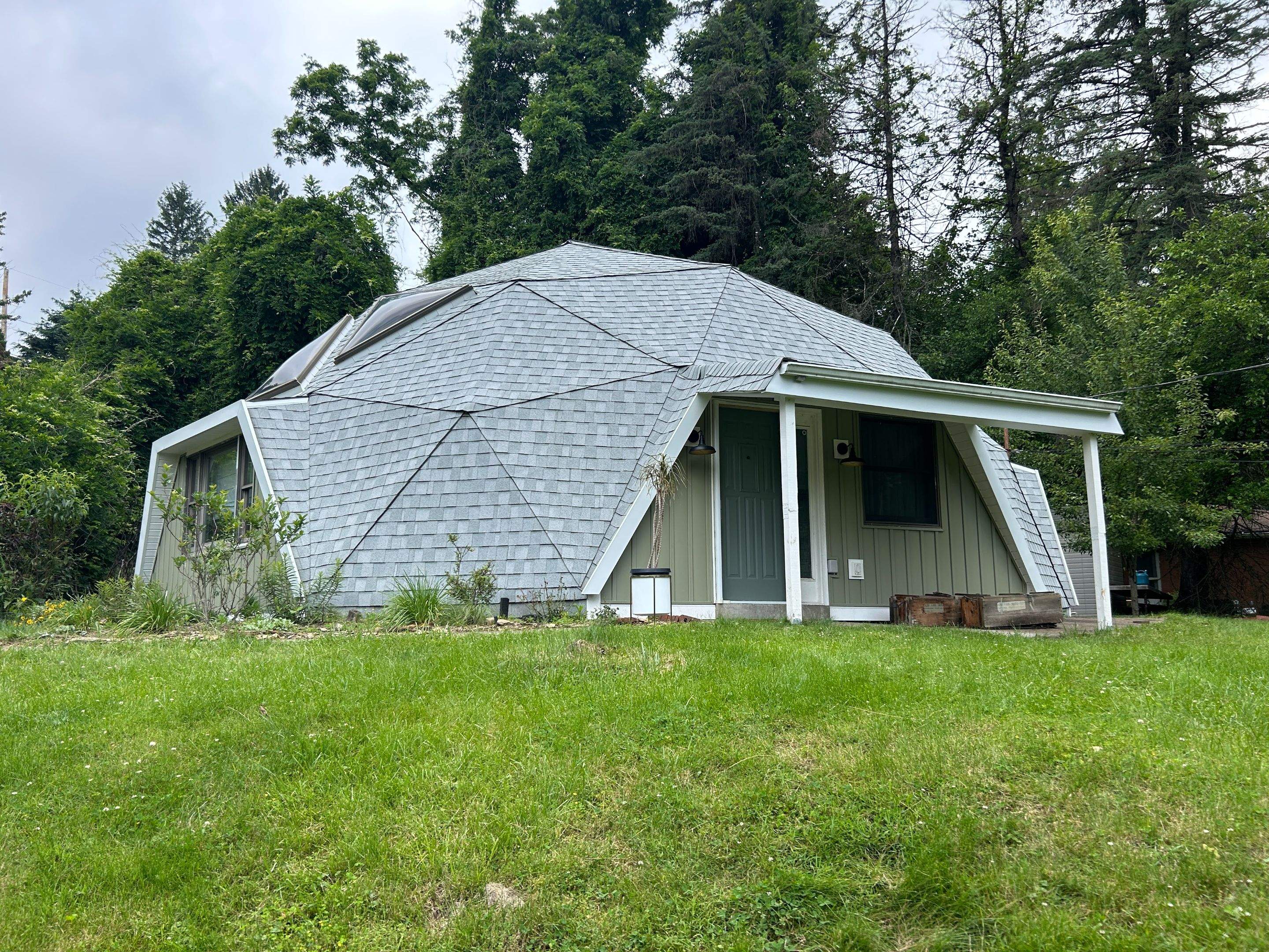 Geodesic Dome Provia Board and Batten Siding Renovation in Pittsburgh by Ideal Siding Pittsburgh