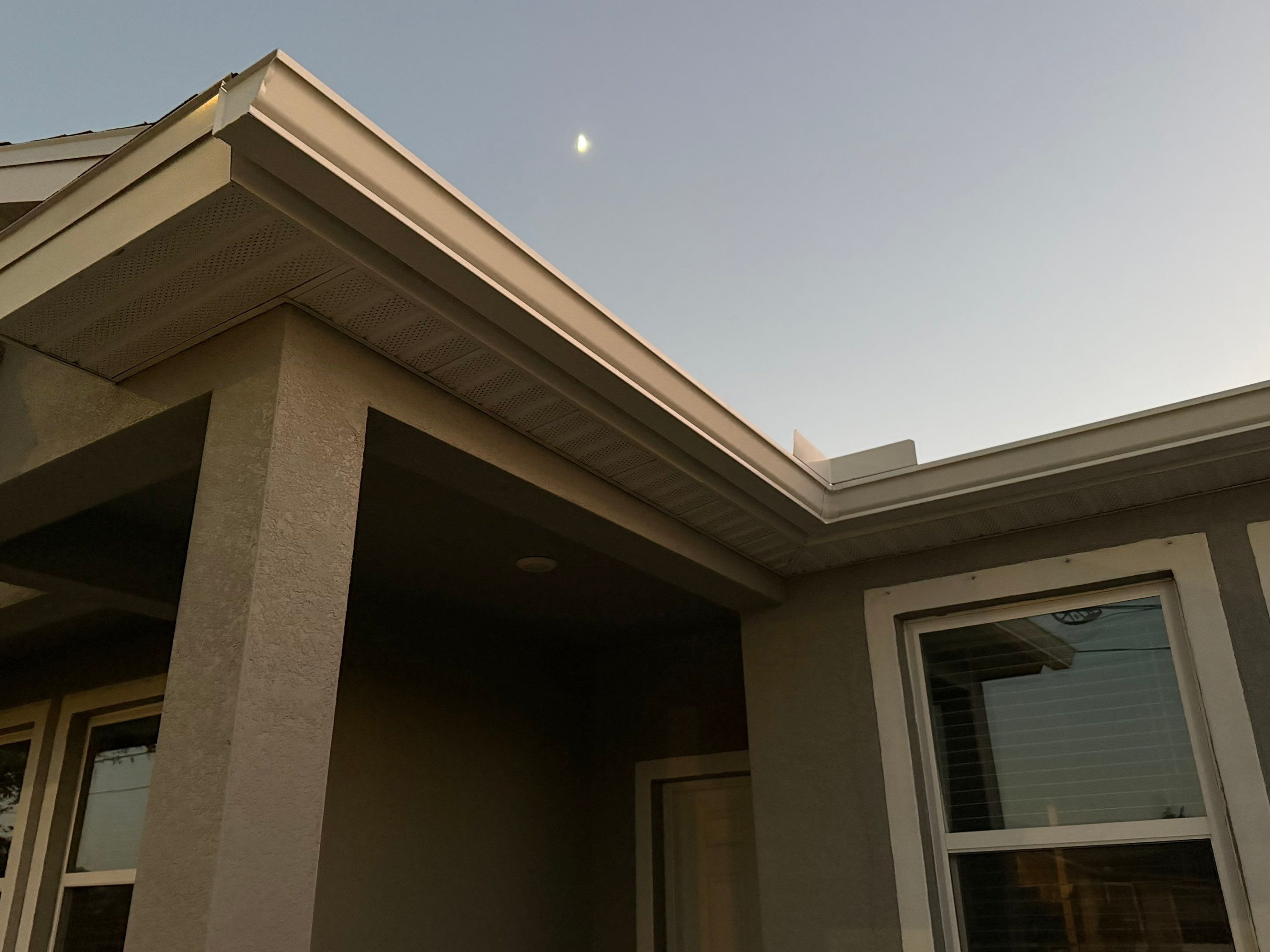 6-inch K-style Seamless Gutters in Punta Gorda FL by Gutter Professors