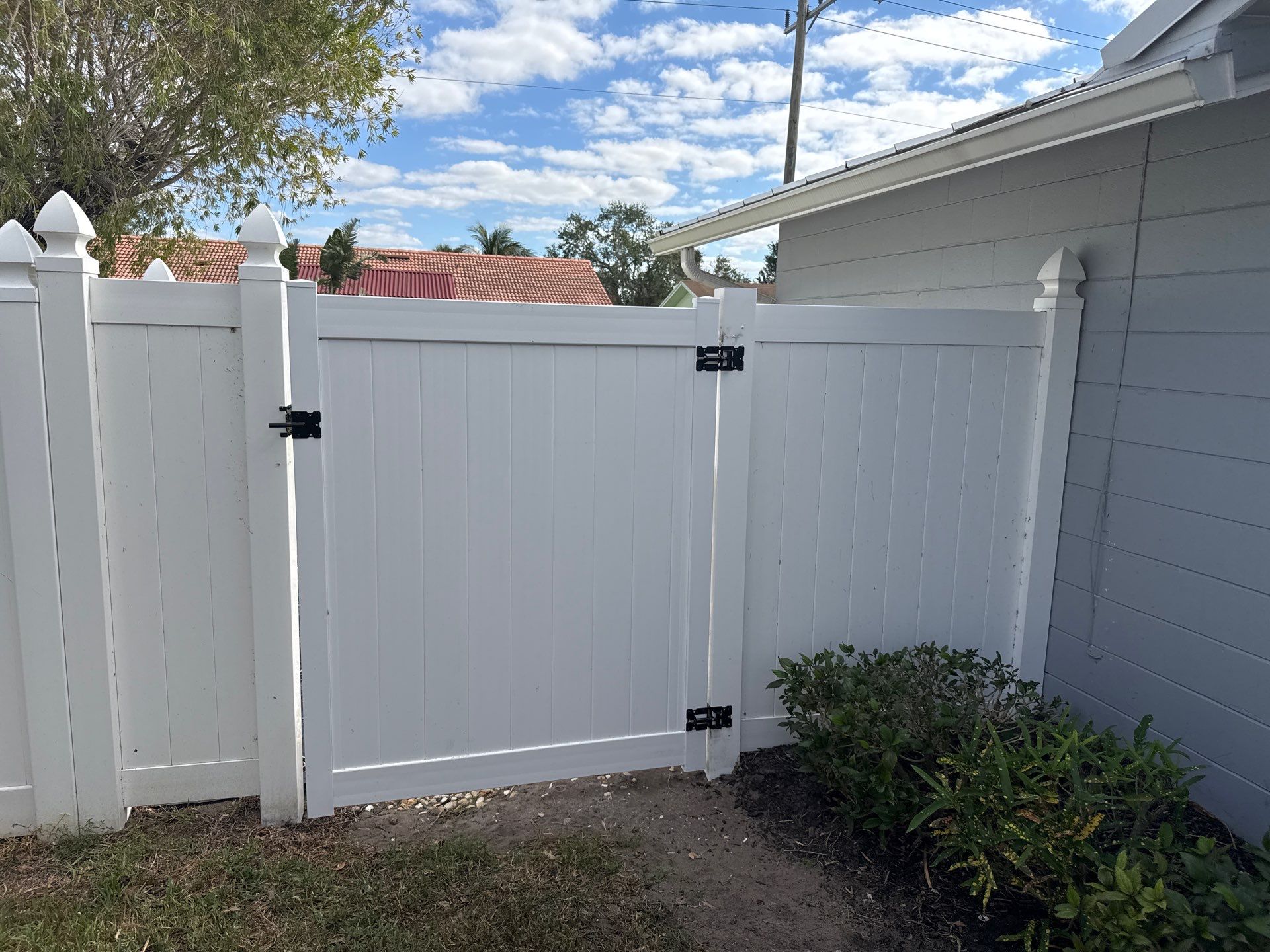 West Bradenton Pressure Washing and Rust Treatment by Sunshine AquaWash
