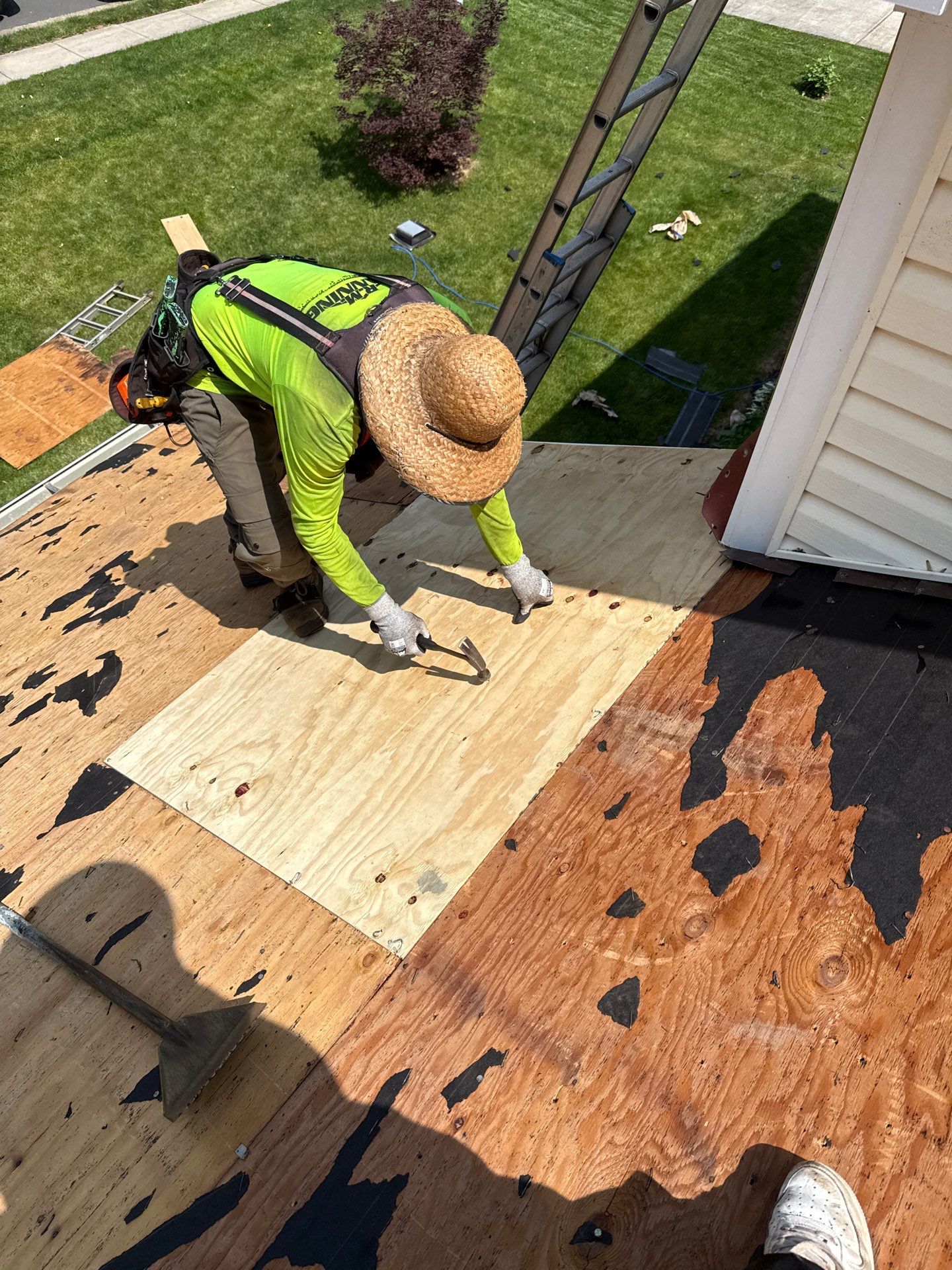 Burke: Residential Roof Replacement with CertainTeed Landmark PRO in Max Def Cobblestone Gray by RM Banning, Inc.