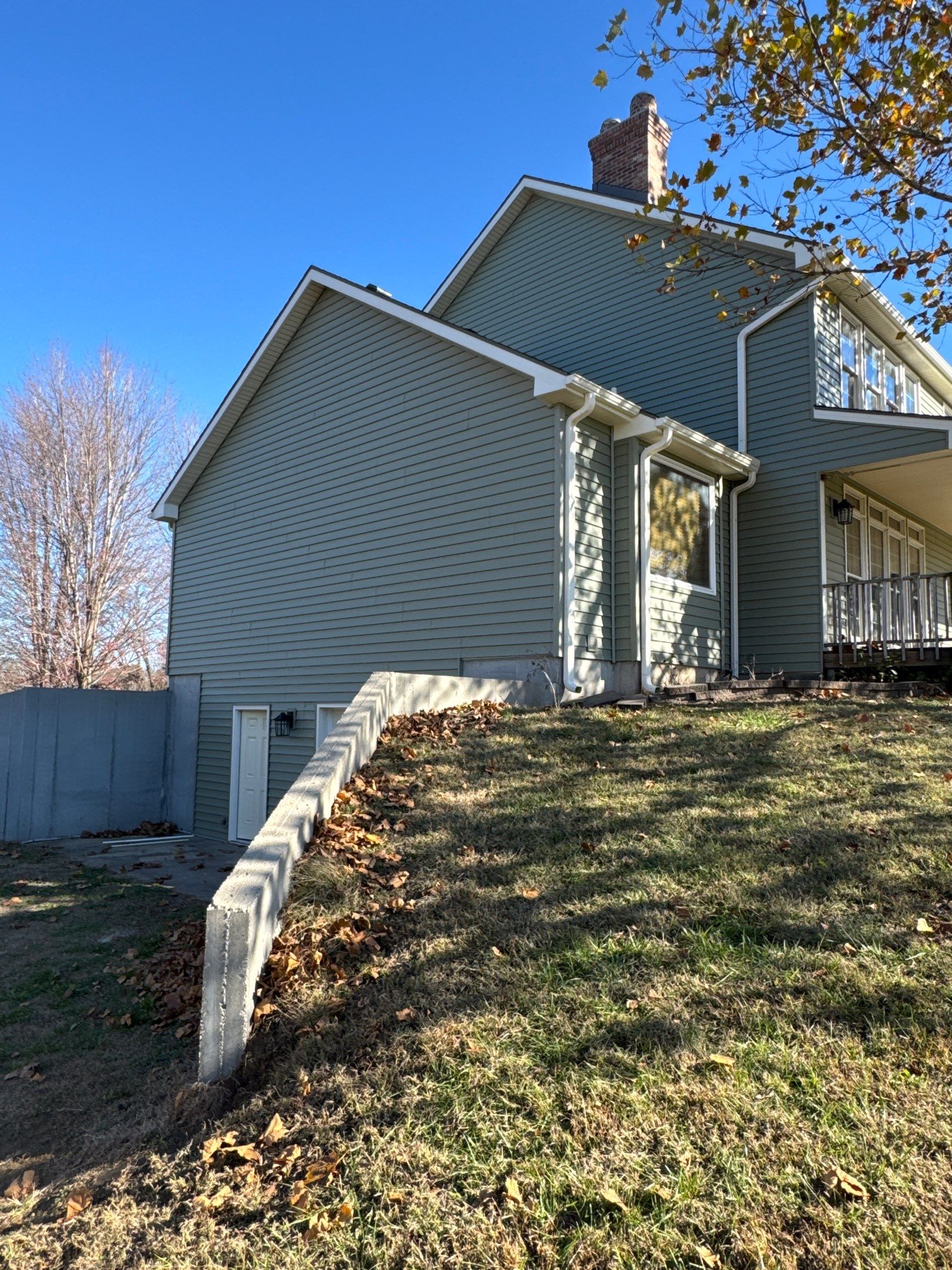 Comprehensive Residential Roof and Siding Replacement in Smithville Missouri by EEC Windows, Siding & Roofing