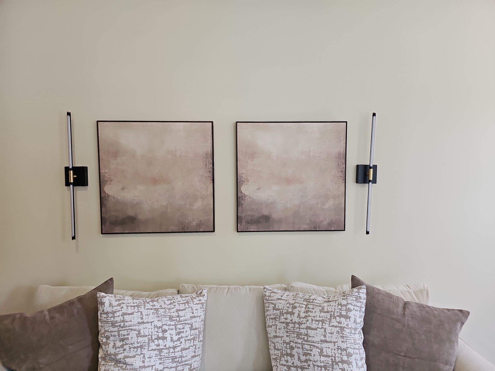 Art & Mirror Hanging Projects by Hangman Mounting & Installation 