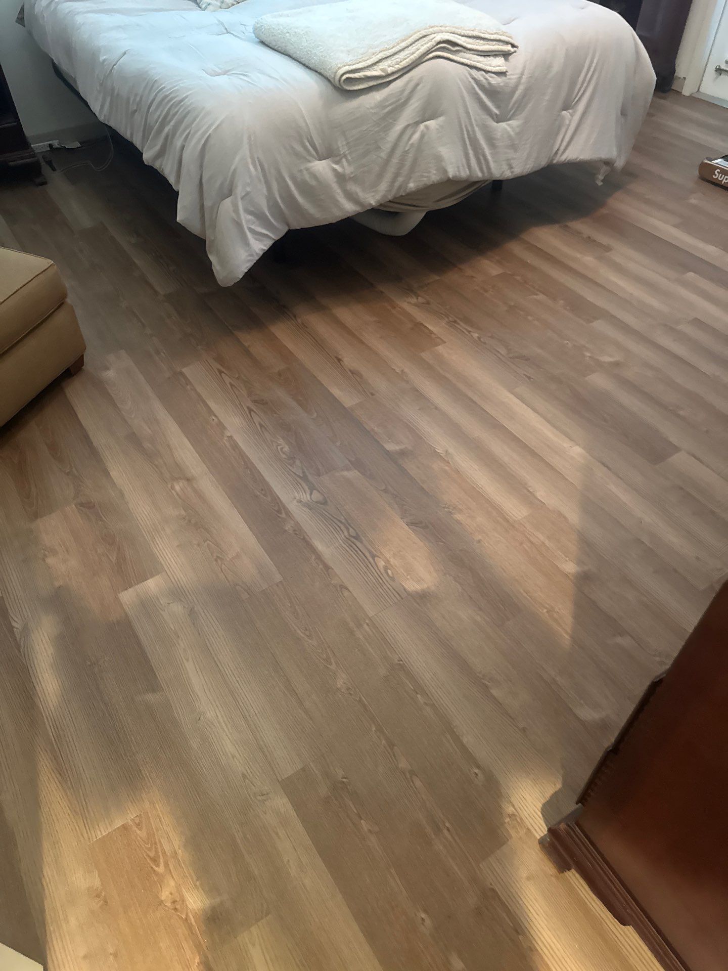 Bedroom & bathroom remodel  by Vrmmm Flooring