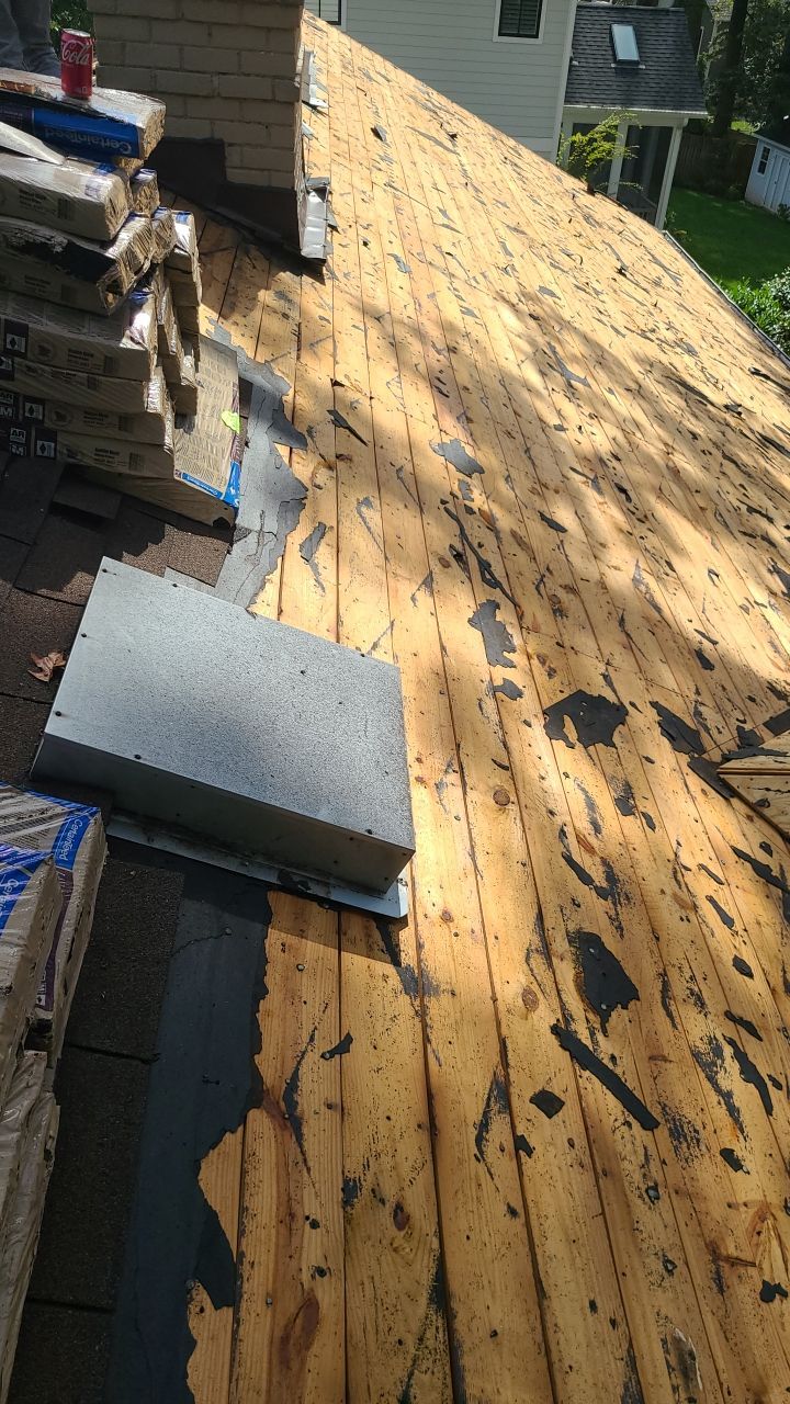 Arlington: CertainTeed Landmark Pro Designer Shingles in Max Def Heather Blend by RM Banning, Inc.