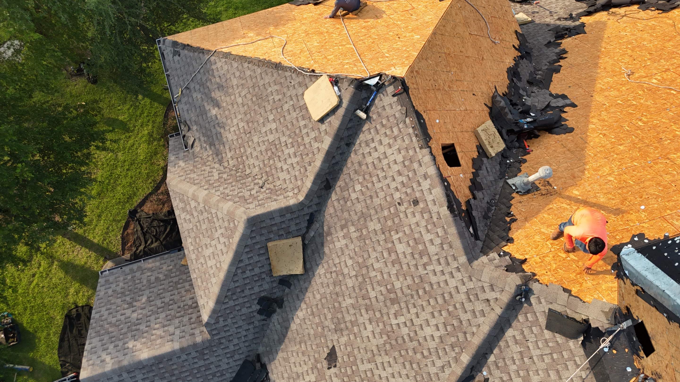 Austin Residential Roof Installation with GAF Shingles and Radiant Barrier by RoofsOnly.com