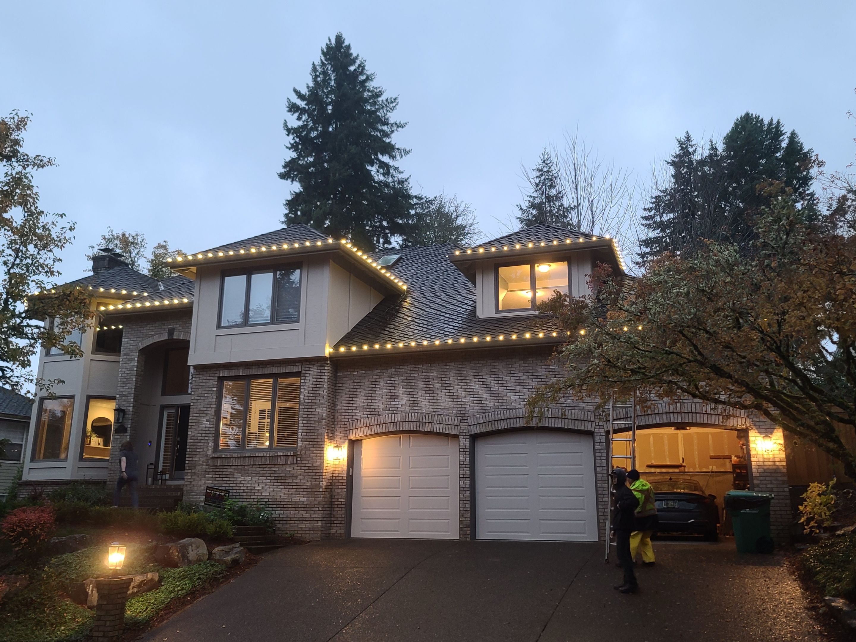 Holiday Lighting using C9 Faceted Leds - Warm White by Paul Schopp