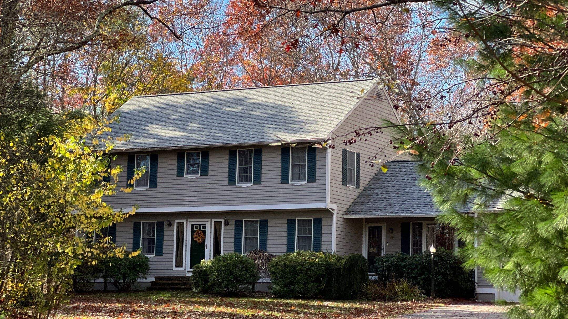 Cobblestone Gray Roofs by Pinnacle Roofing & Skylights