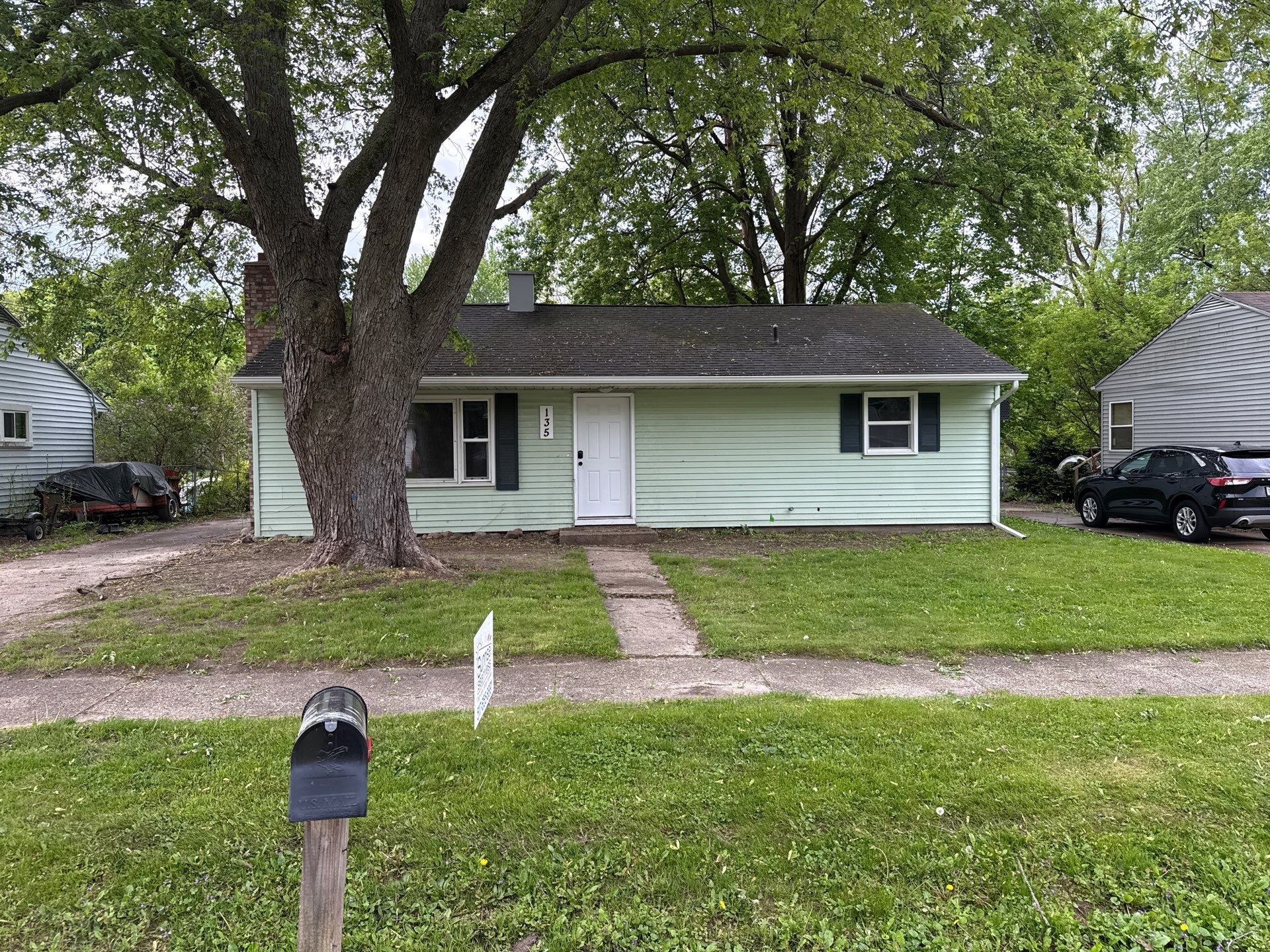 Project in Lansing by Sunrise Seamless
