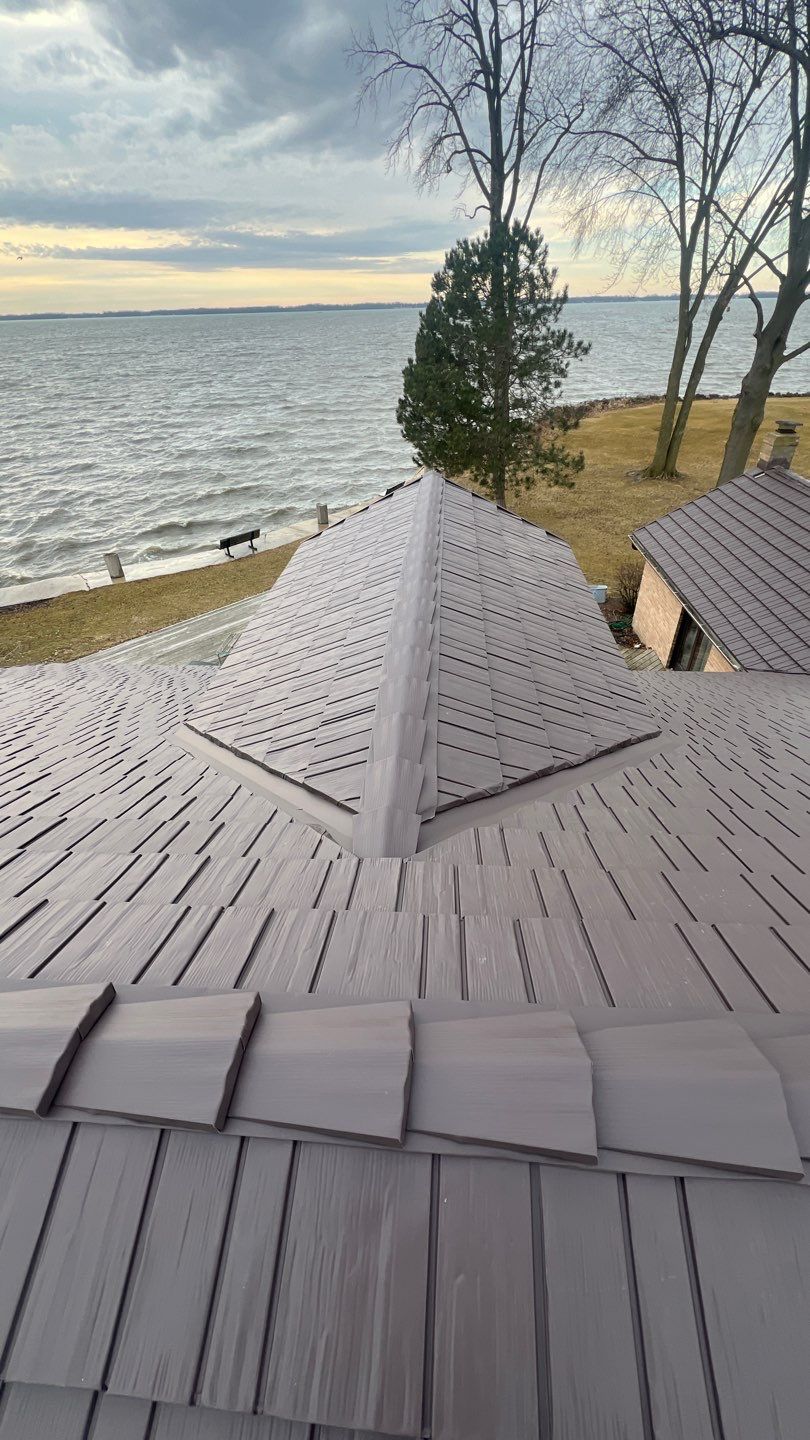 Residential Roofing Installation using Great American Shake - Mustang Brown by Nitro Roofing and Construction