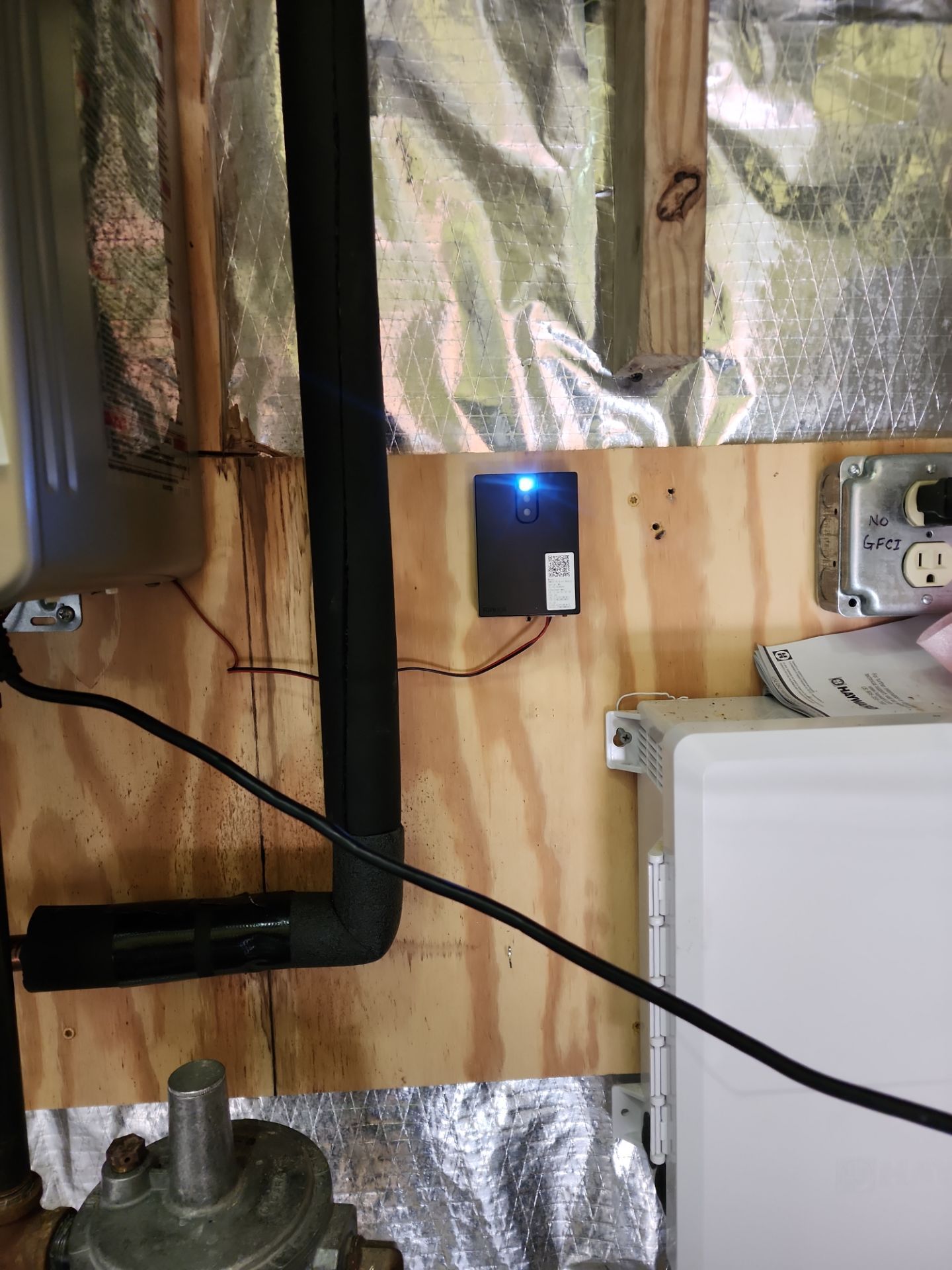 Tankless Hot Water Heater by Elemental Heating and air conditioning LLC