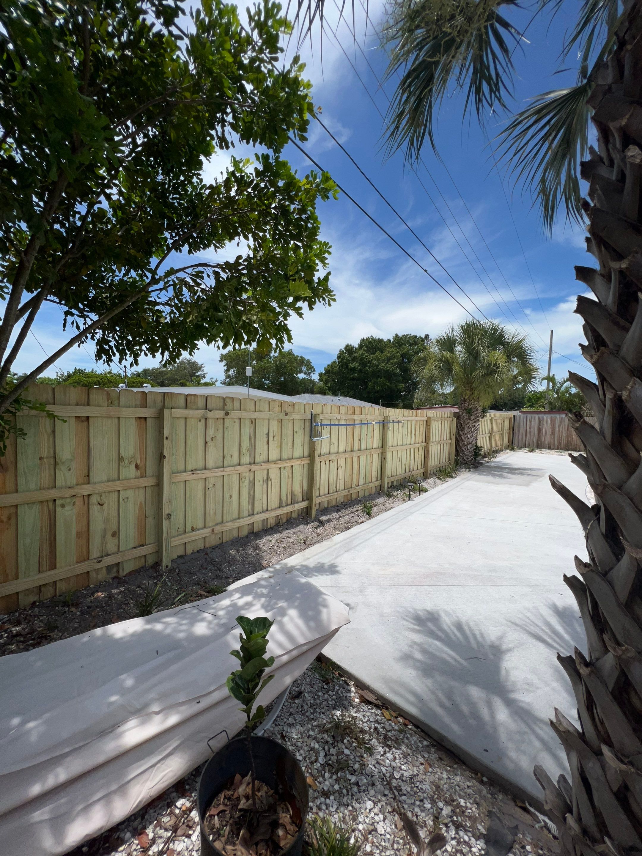 Bradenton, FL Wood Fence Installation using Board on Board Wood Fence by Asap fence and gates, LLC